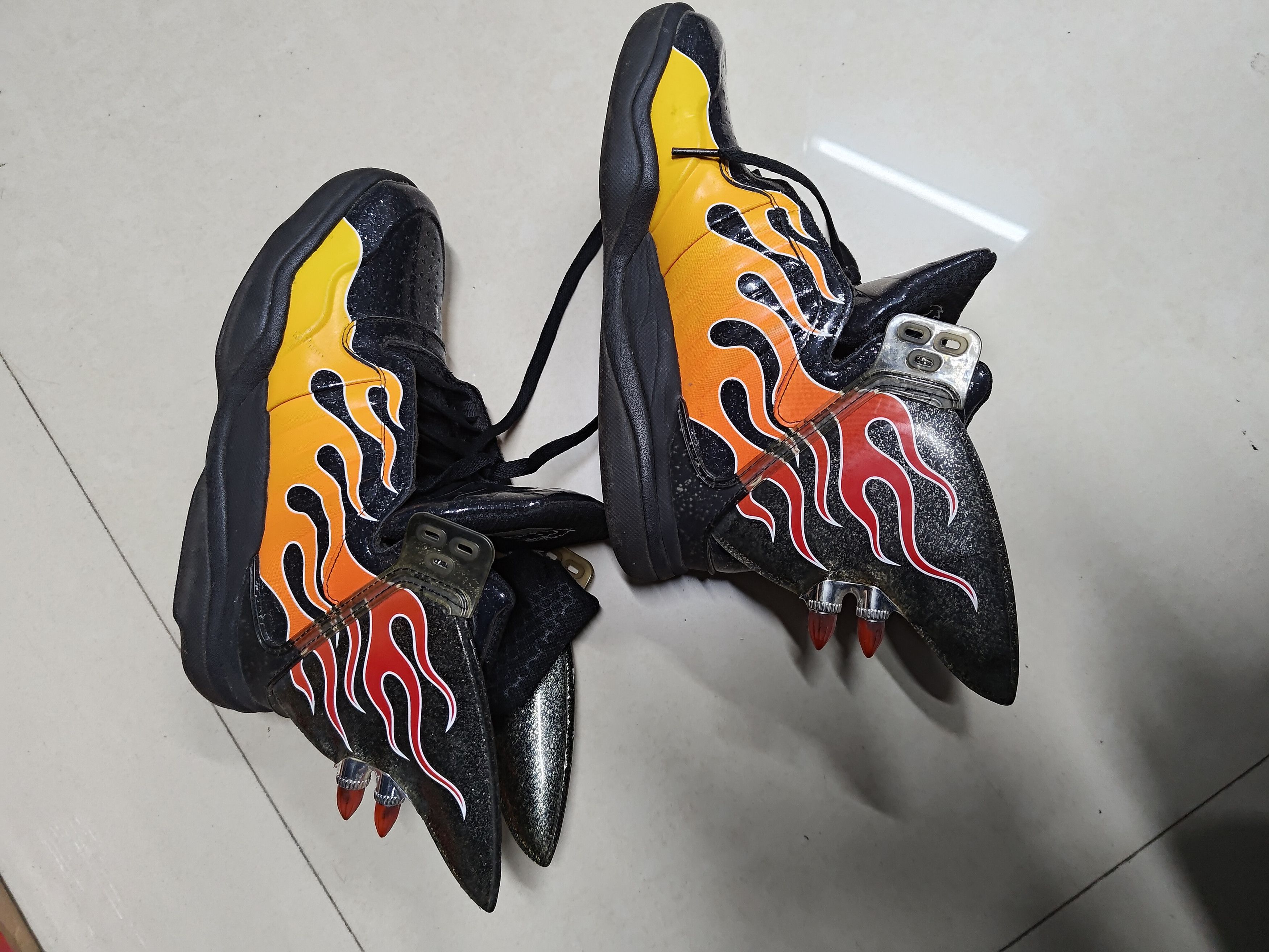 Adidas Very rare adidas x jermy scott flame printed hi sneakers Size US 7.5 / EU 40-41 - 8 Thumbnail