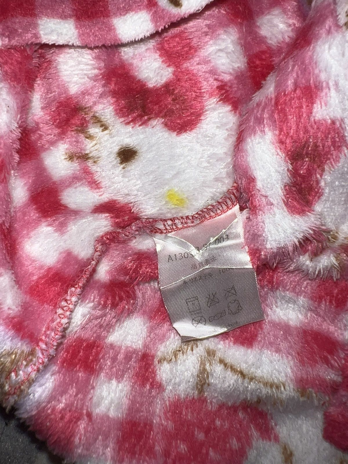 Japanese Brand Hello Kitty fluffy fleece nightwear 🎀💗 Size L / US 10 / IT 46 - 8 Thumbnail