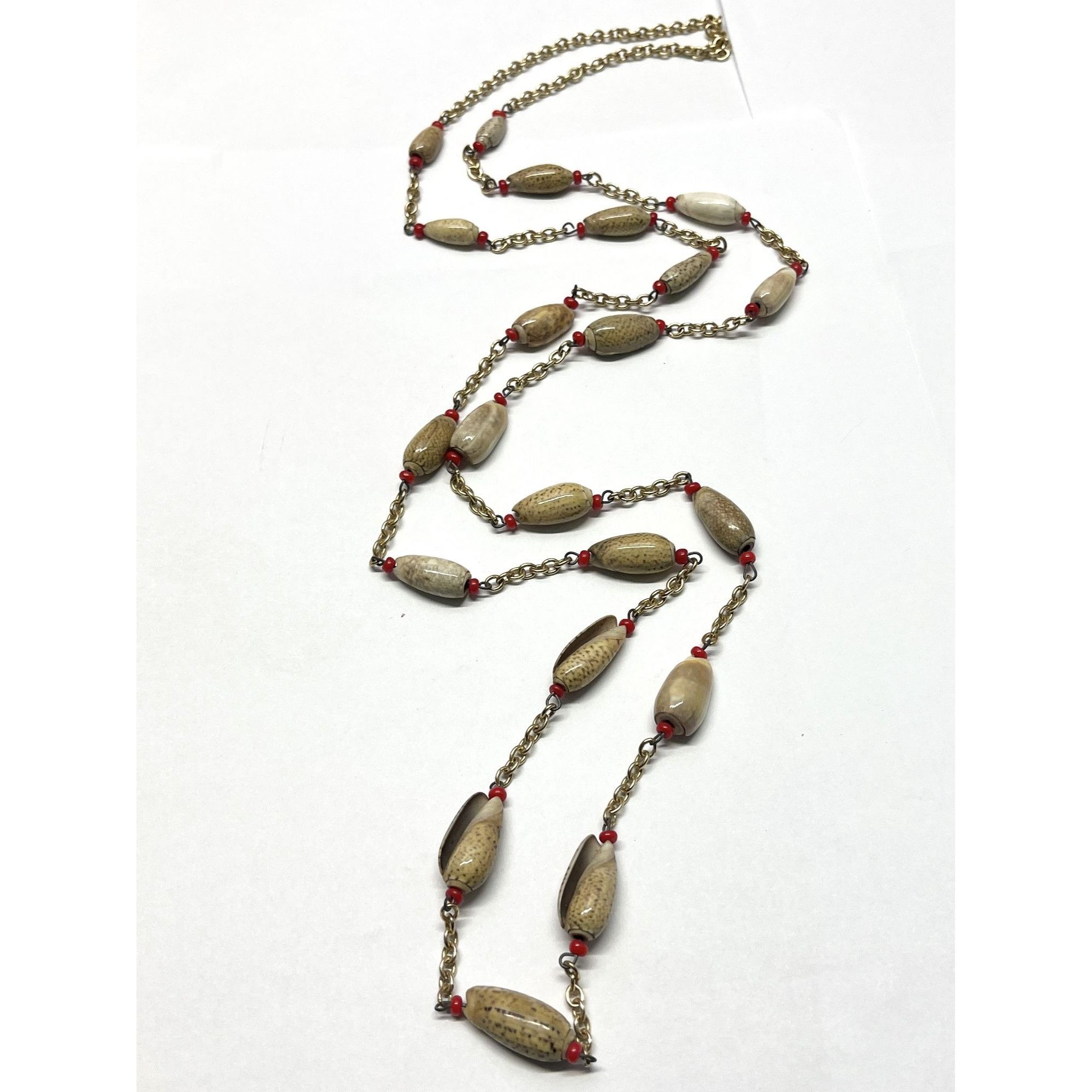 Vintage sea shell beaded necklace