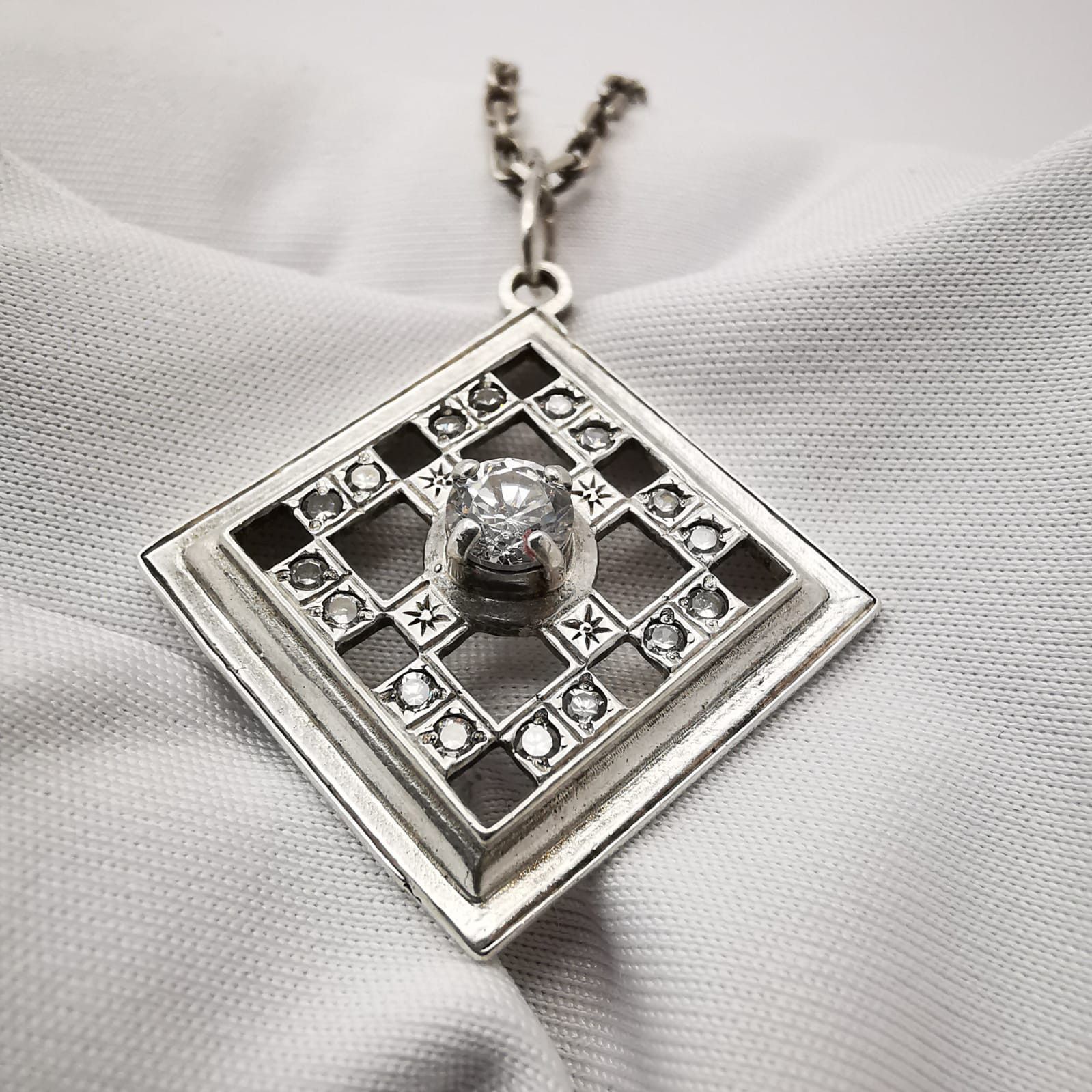 Vintage Vintage Stylish Women's Pendant ,Chain,925 Sterling Silver Size ONE SIZE - 5 Thumbnail