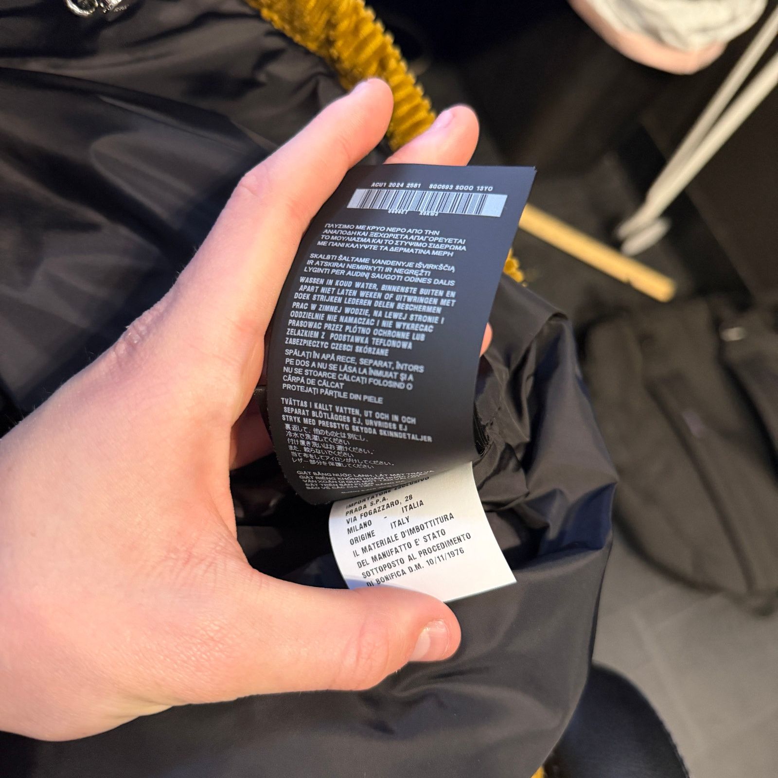 Prada Prada Corduroy Puffer Vest Size US M / EU 48-50 / 2 - 11 Thumbnail