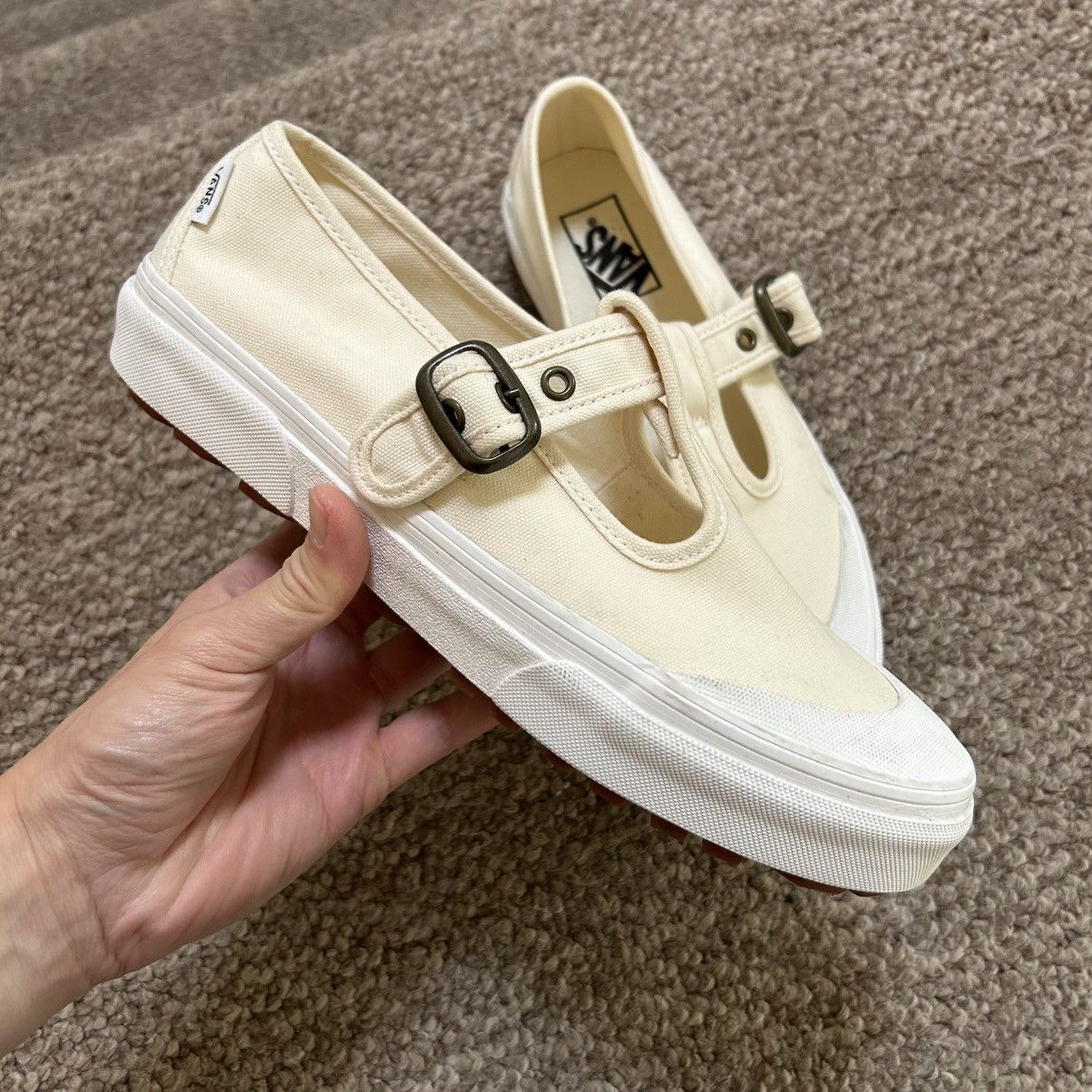 Vans Vans Mary Jane 93 Classics sz 8M / 9.5W Size US 8 / EU 41 - 3 Thumbnail