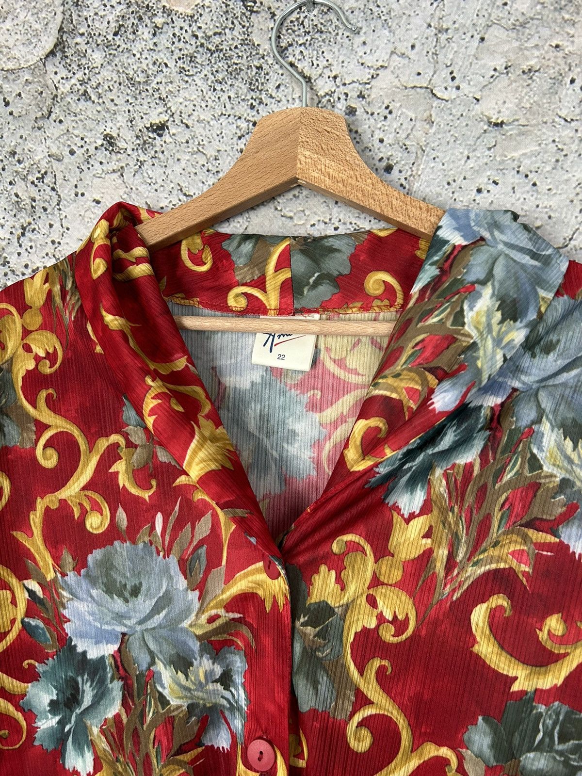 Vintage Vintage Red Floral Shirt 90s Avantgarde Hype Skate Grunge Size US L / EU 52-54 / 3 - 3 Thumbnail