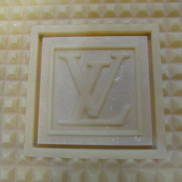 Louis Vuitton Louis Vuitton Calfskin Frontrow Sneakers Size US 6 / IT 36 - 14 Thumbnail