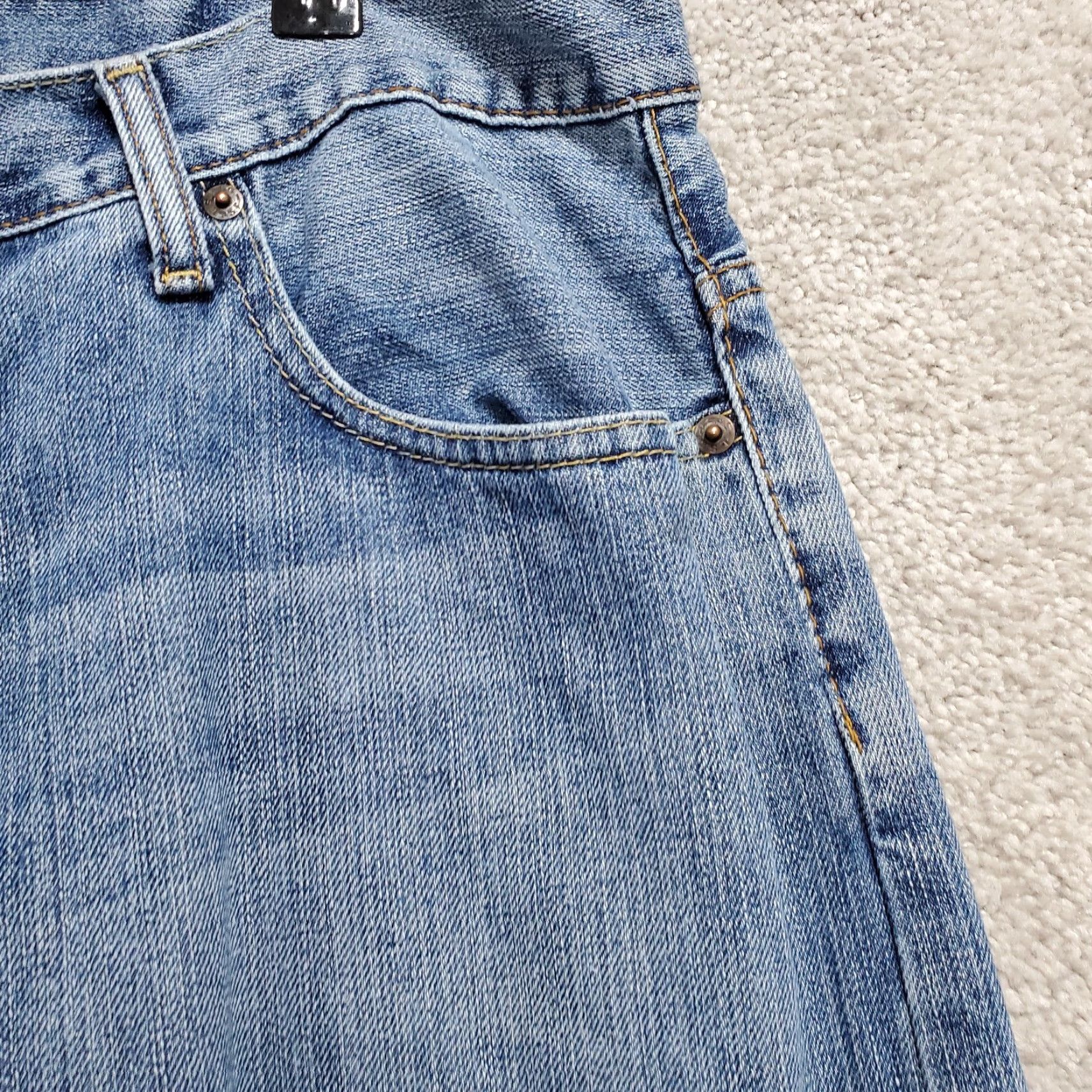 Levi's Levi's Jeans Men 38 X 32 Blue Denim 100% Cotton 5-Pockets Straight Leg Rugged Jeans Mens Regular Blue 5-Pocket Denim Straight Jeans Size US 38 / EU 54 - 6 Thumbnail