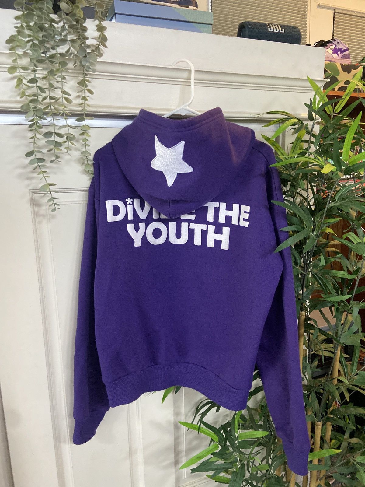 Divide the Youth fashion hoodie men’s M