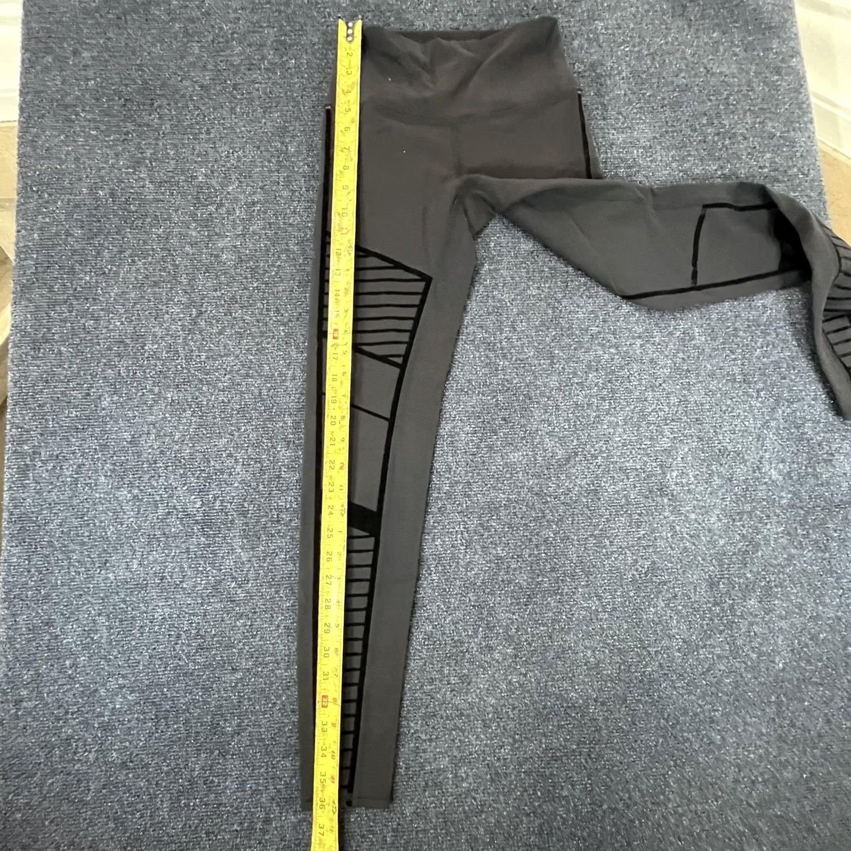 Alo Yoga VINTAGE? No. Size 28" / US 6 / IT 42 - 6 Thumbnail