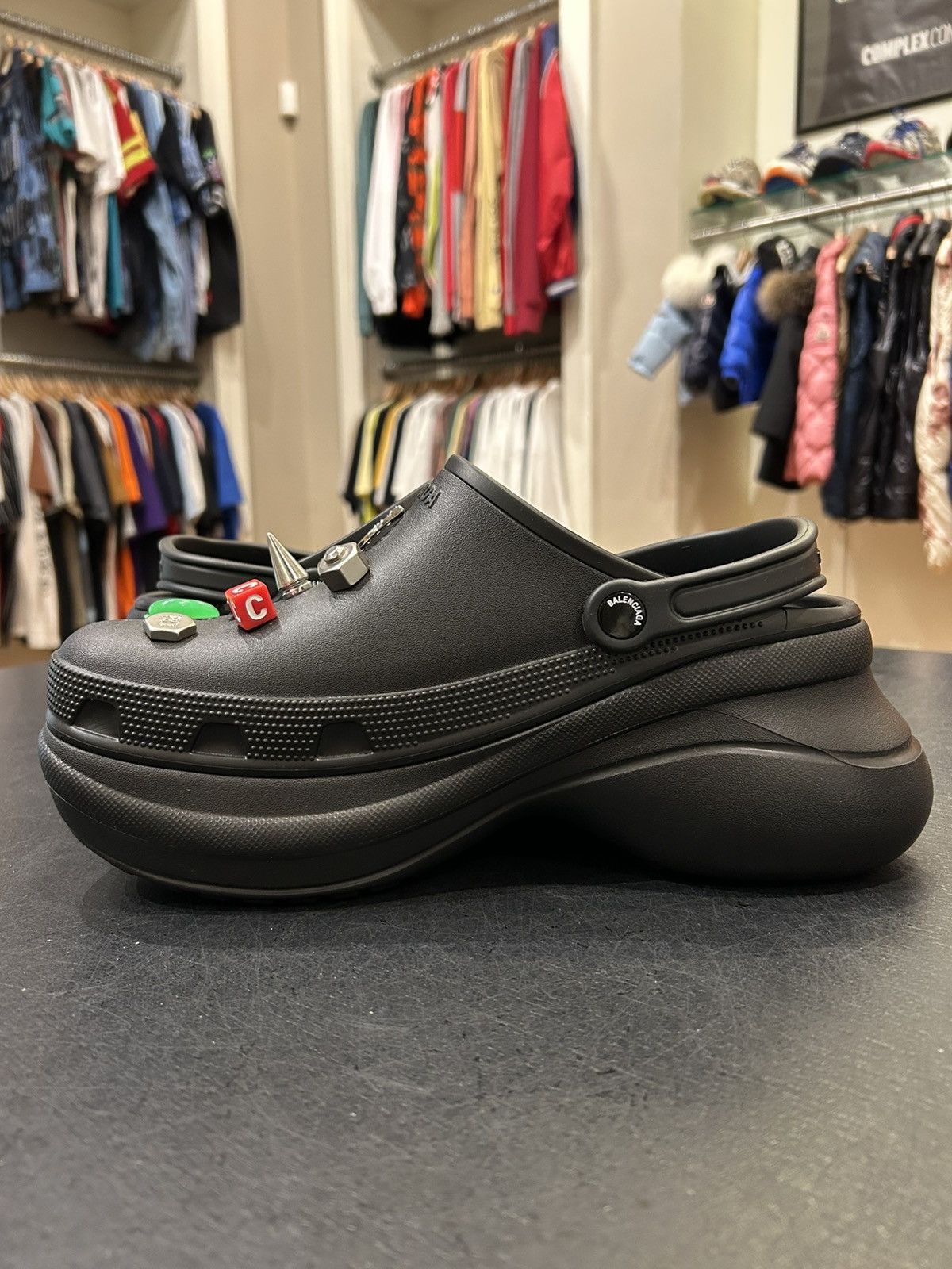 Balenciaga Balenciaga Crocs w/Jibbets Size US 10 / EU 43 - 3 Thumbnail