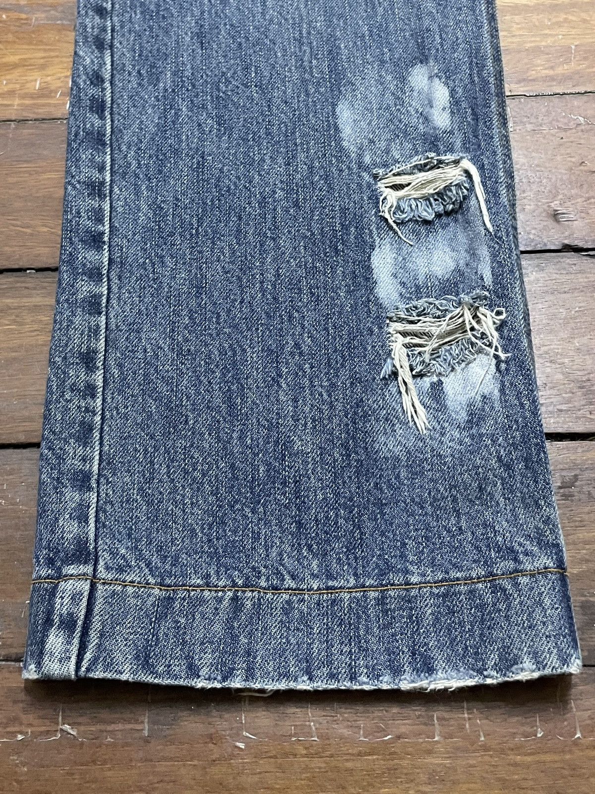 Dolce & Gabbana Very Rare Vintage Brand Dolce Gabbana Distressed Jeans 1990s Size US 35 - 5 Thumbnail