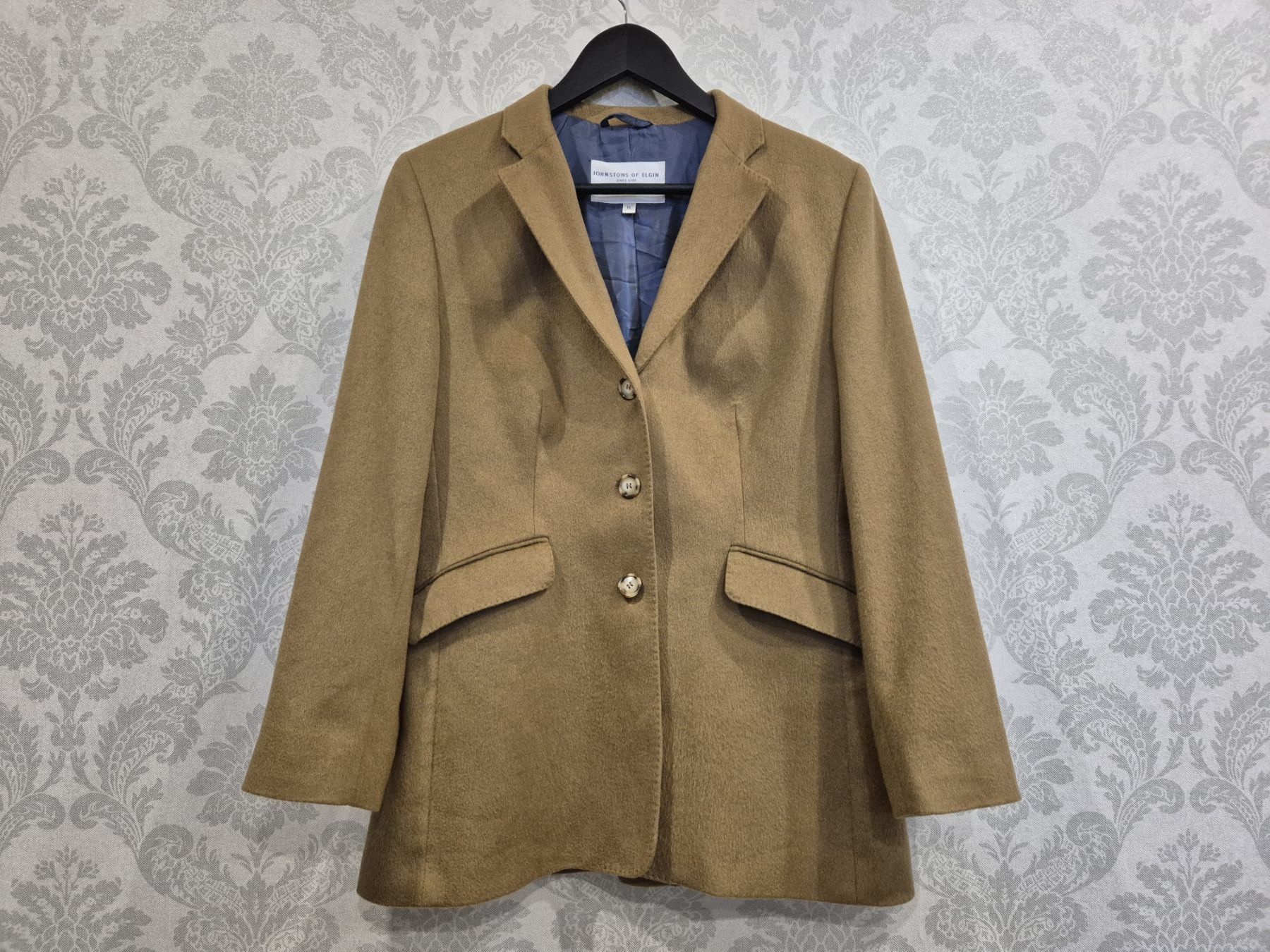 Johnstons Of Elgin Johnstons of Elgin 100% cashmere brown blazer Size L / US 10 / IT 46 - 1 Thumbnail