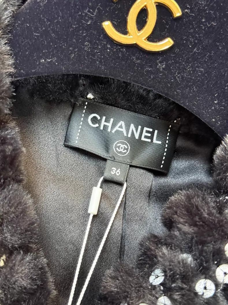Chanel Chanel Black sequin double C full-print logo doll collar l Size XS / US 0-2 / IT 36-38 - 5 Thumbnail