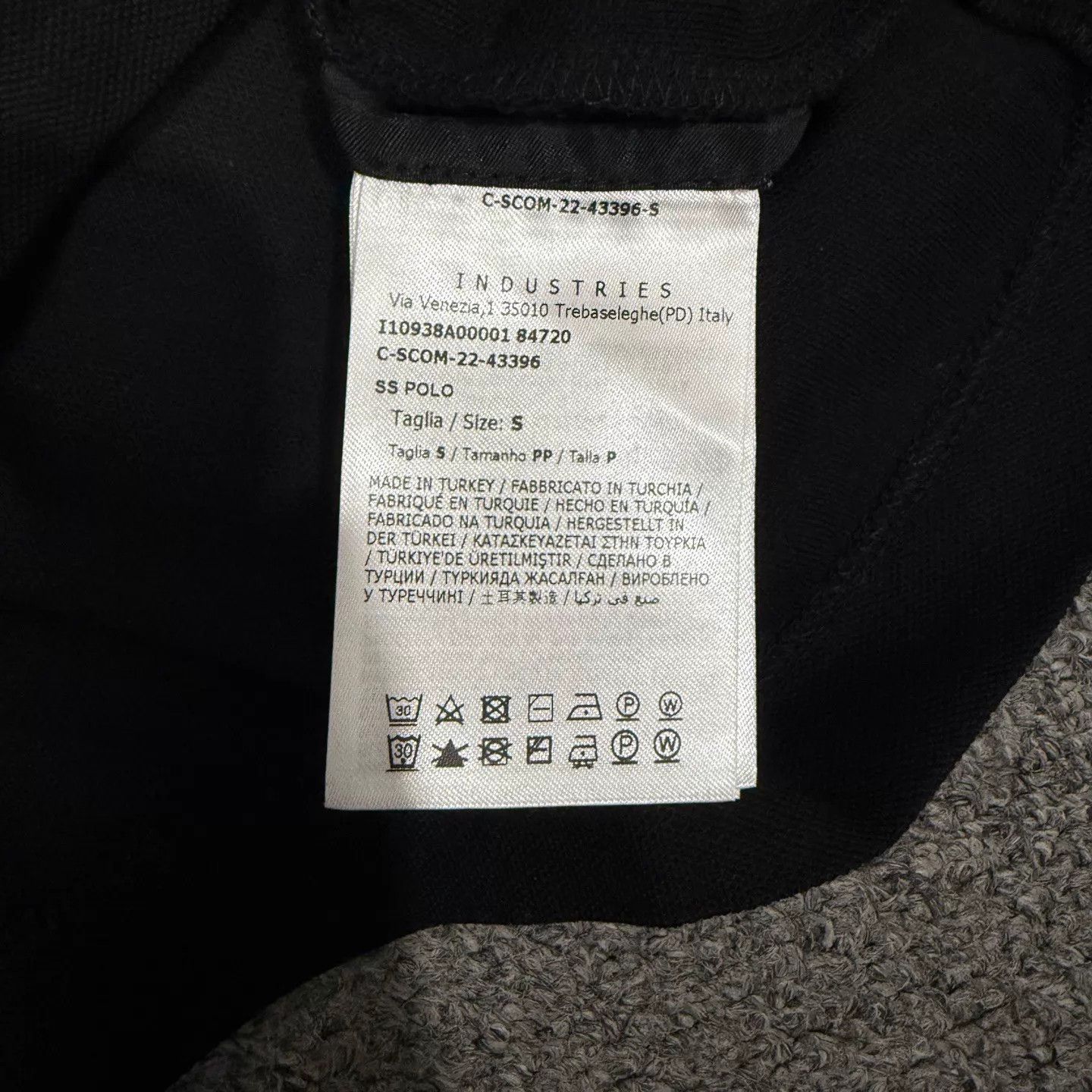 Moncler Moncler Black Arm Pocket Logo SS Polo S 99new Size US S / EU 44-46 / 1 - 4 Thumbnail