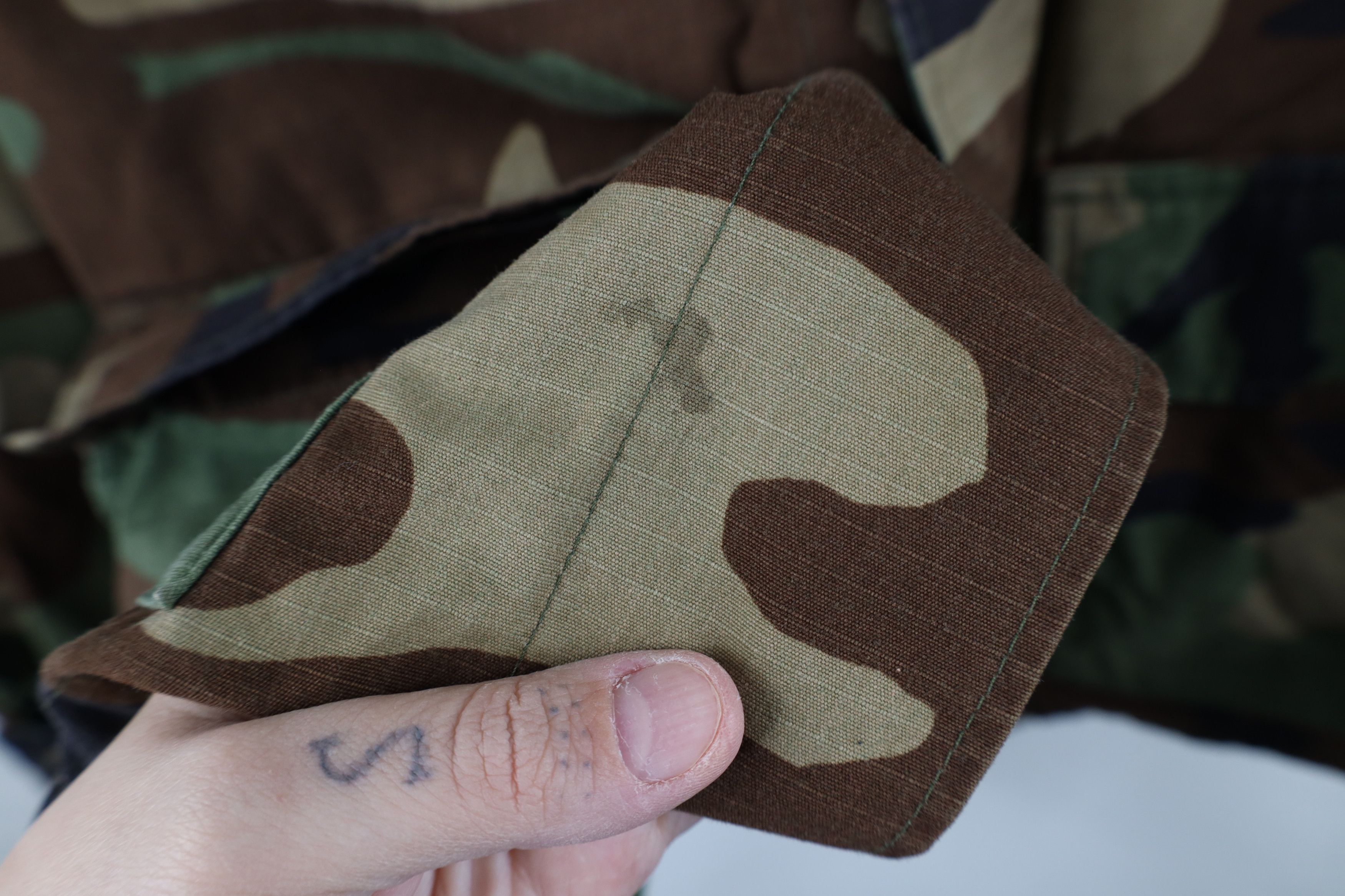 Vintage Vintage 90s Military Woodland Camouflage Combat Jacket USA Size US M / EU 48-50 / 2 - 8 Thumbnail