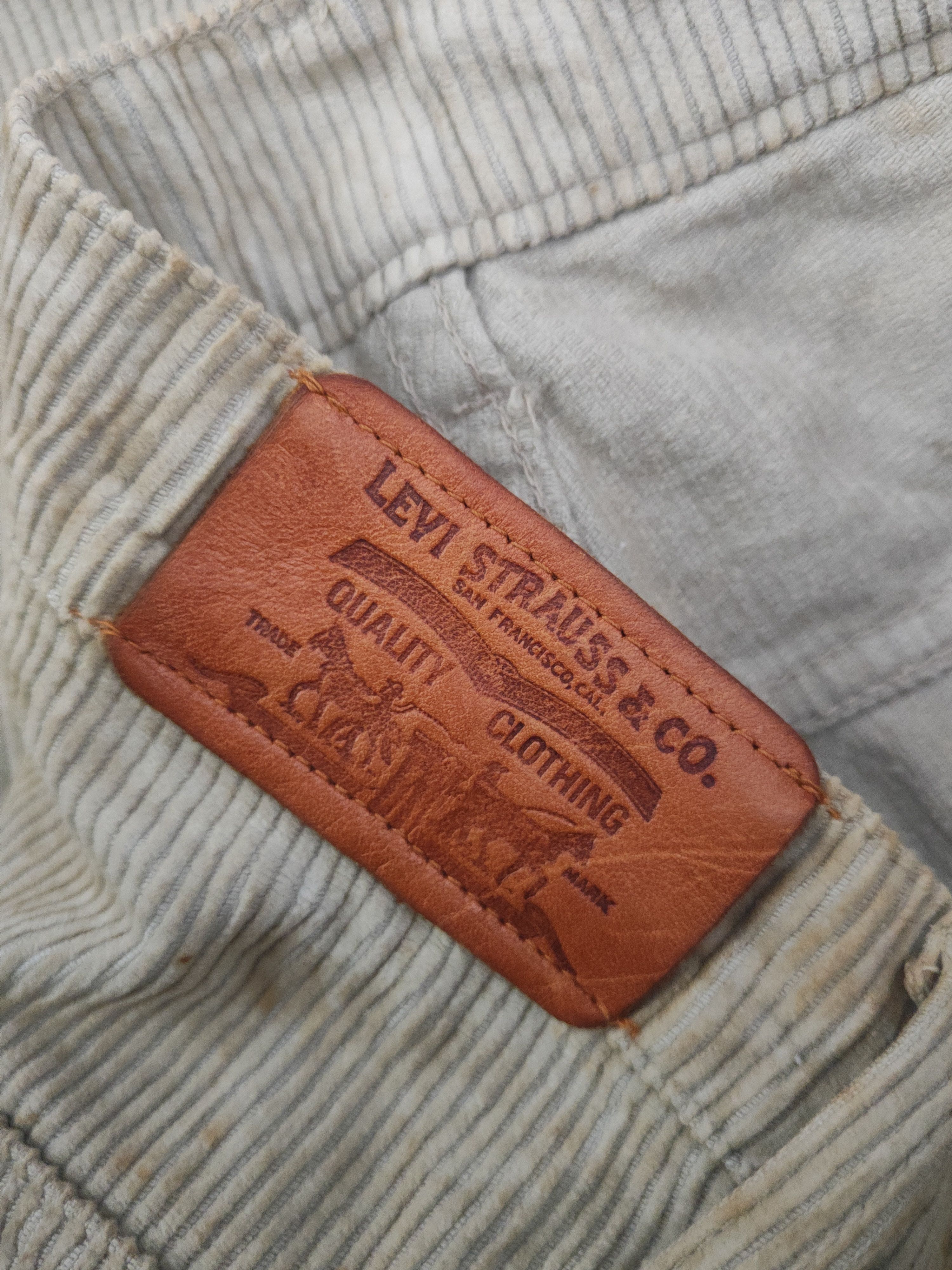 Levi's DL Levi's Beige Multipocket Corduroy Pants #46-260T Size US 31 - 15 Thumbnail