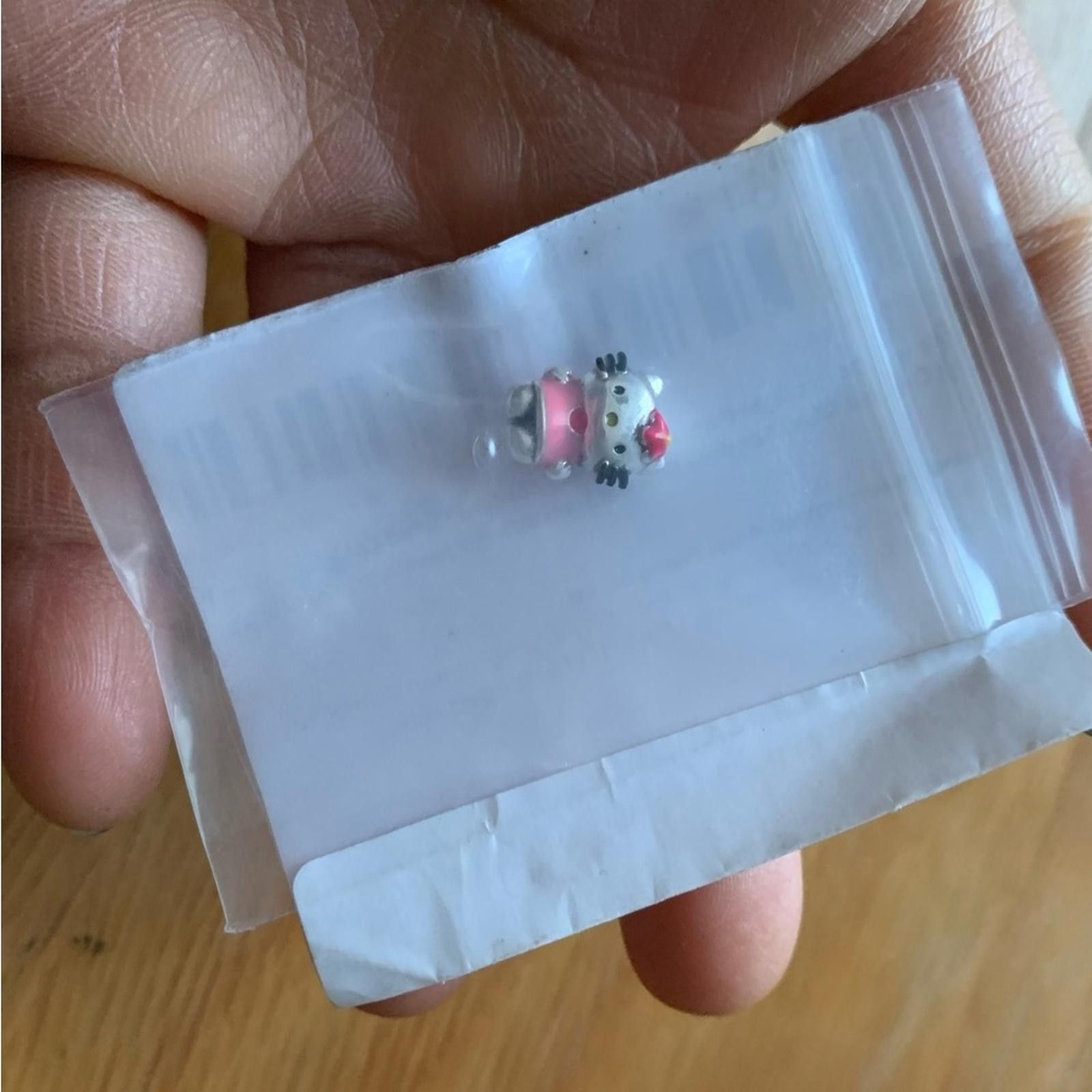 Designer NWOT Hello Kitty Charm Sterling Silver 925 Size ONE SIZE - 2 Thumbnail