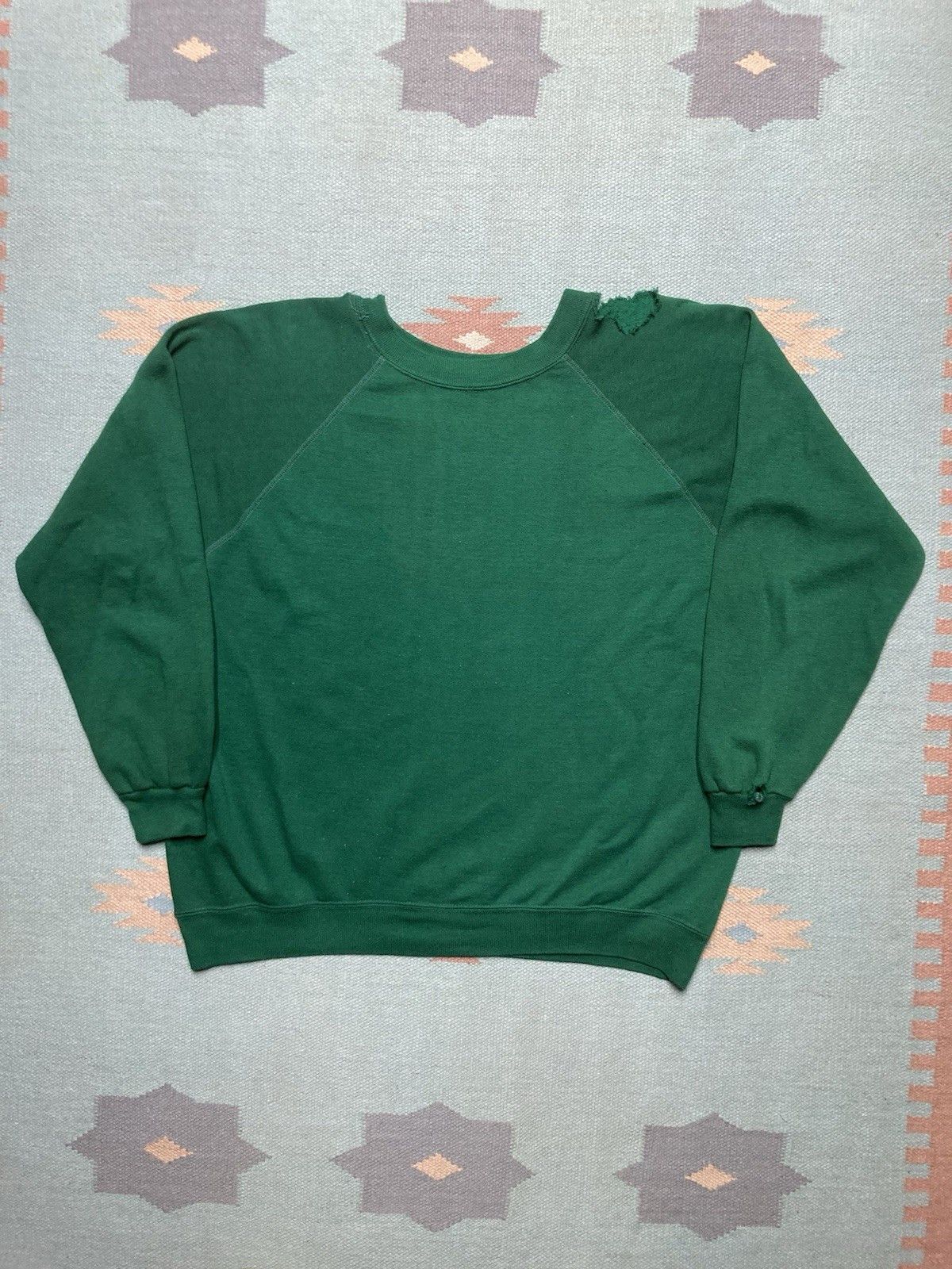Vintage 70s crewneck sweatshirt forest green blank distressed XXL Size US XXL / EU 58 / 5 - 1 Thumbnail
