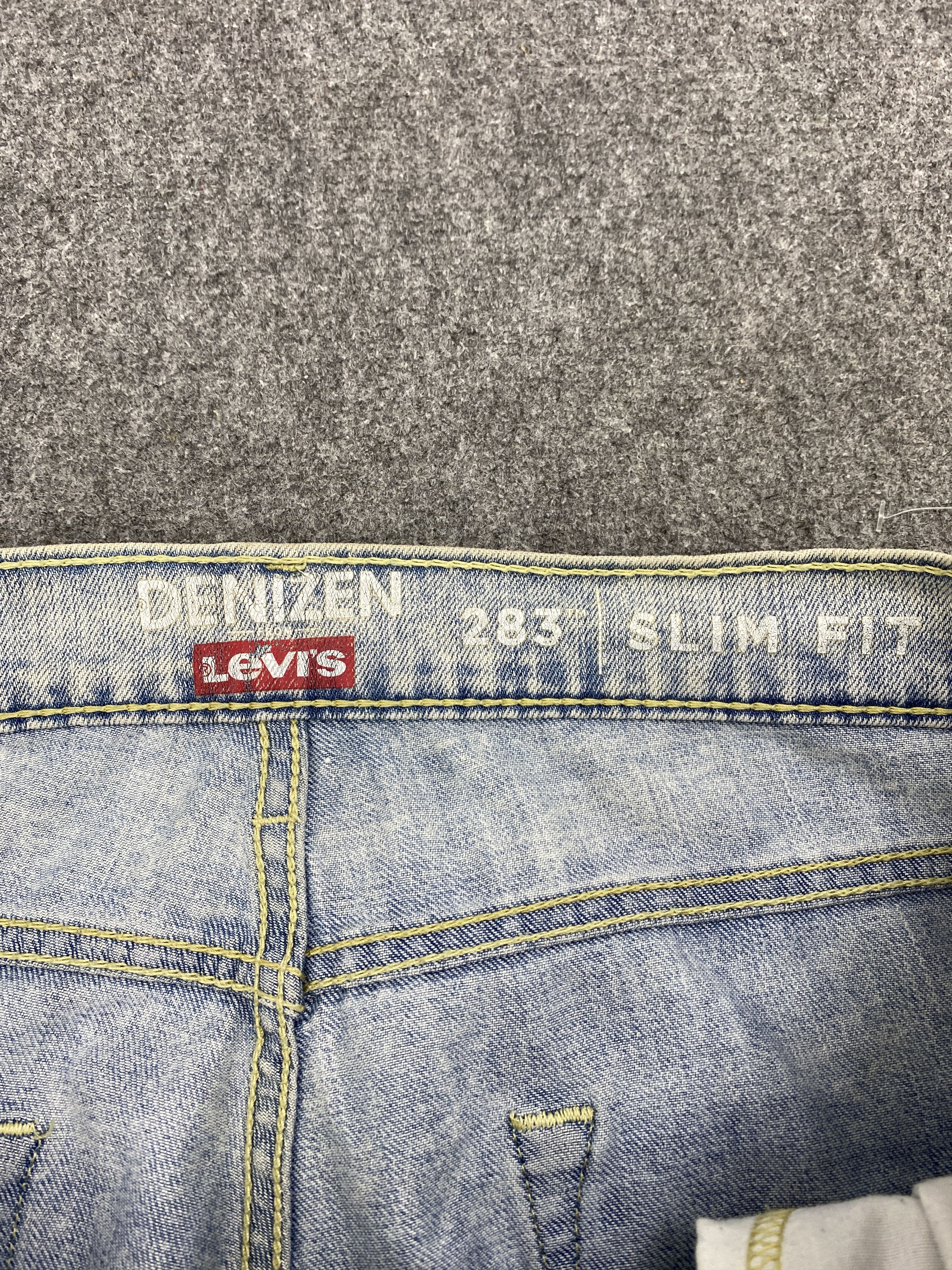 Levi's Vintage Levis Denizen Light Wash Jeans 34x29 S0030 Size US 34 / EU 50 - 12 Thumbnail