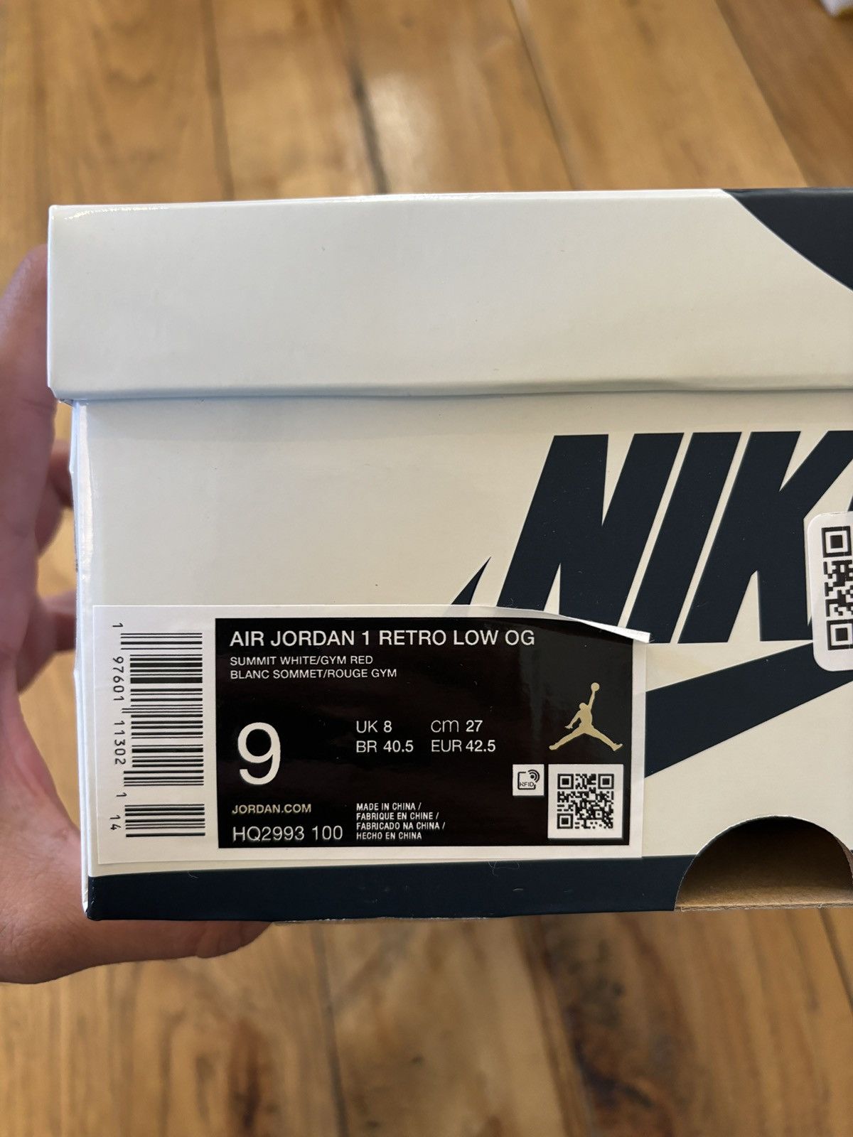 Jordan Brand × Nike Jordan 1 Low OG Howard University Size US 9 / EU 42 - 12 Thumbnail