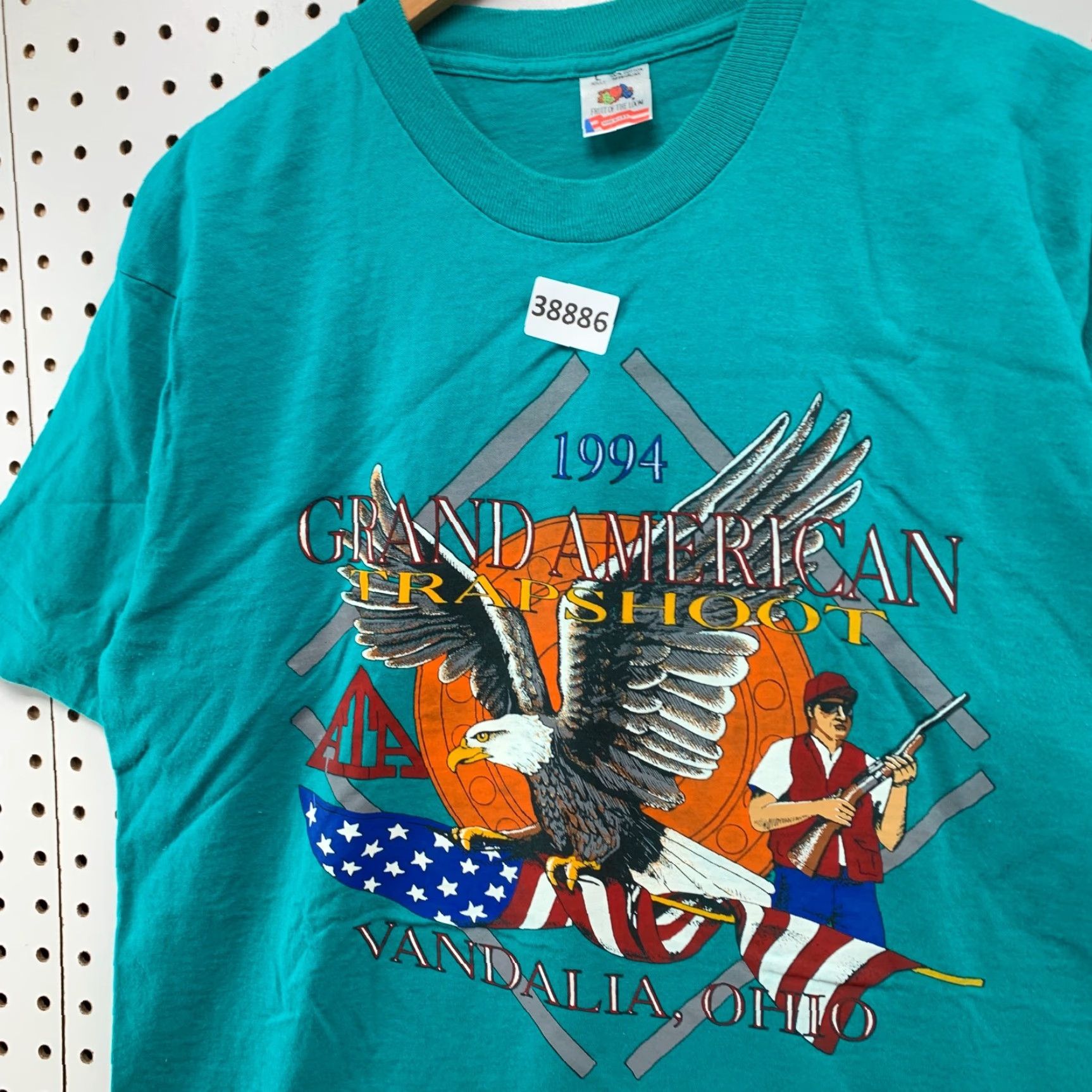 Fruit Of The Loom VINTAGE 90s Fruit of the Loom Graphic T-Shirt Men Large Blue Outdoor Hunt Trapshooting 21x28 Size US L / EU 52-54 / 3 - 7 Thumbnail