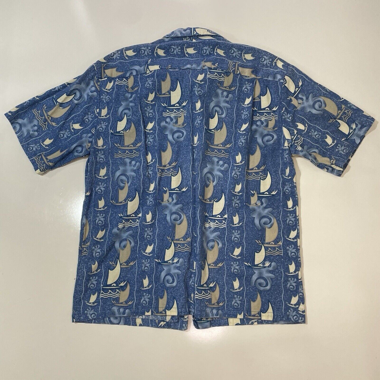 IOLANI Vintage Iolani Mens Hawaiian Shirt Large Blue Sailboat RARE Size US L / EU 52-54 / 3 - 7 Thumbnail