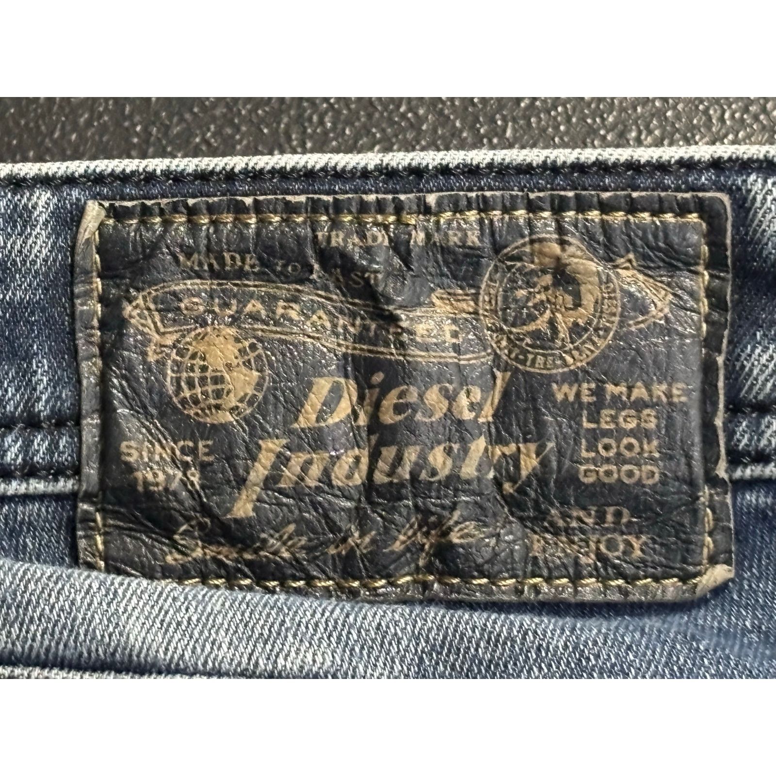 Diesel Diesel Safado-R Straight Distressed Jeans Men’s 31x32 Size US 31 - 9 Thumbnail