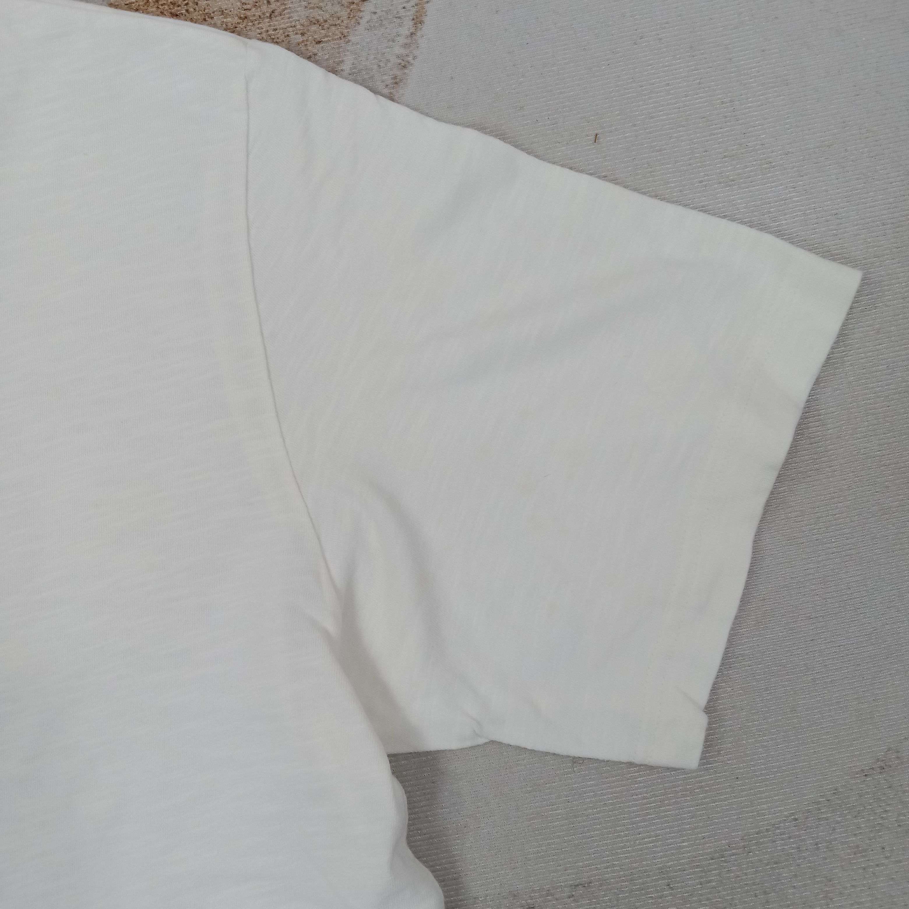Uniqlo UT X Taiyo Matsumoto Japanese Anime Tshirt C259N50 Size US L / EU 52-54 / 3 - 5 Thumbnail