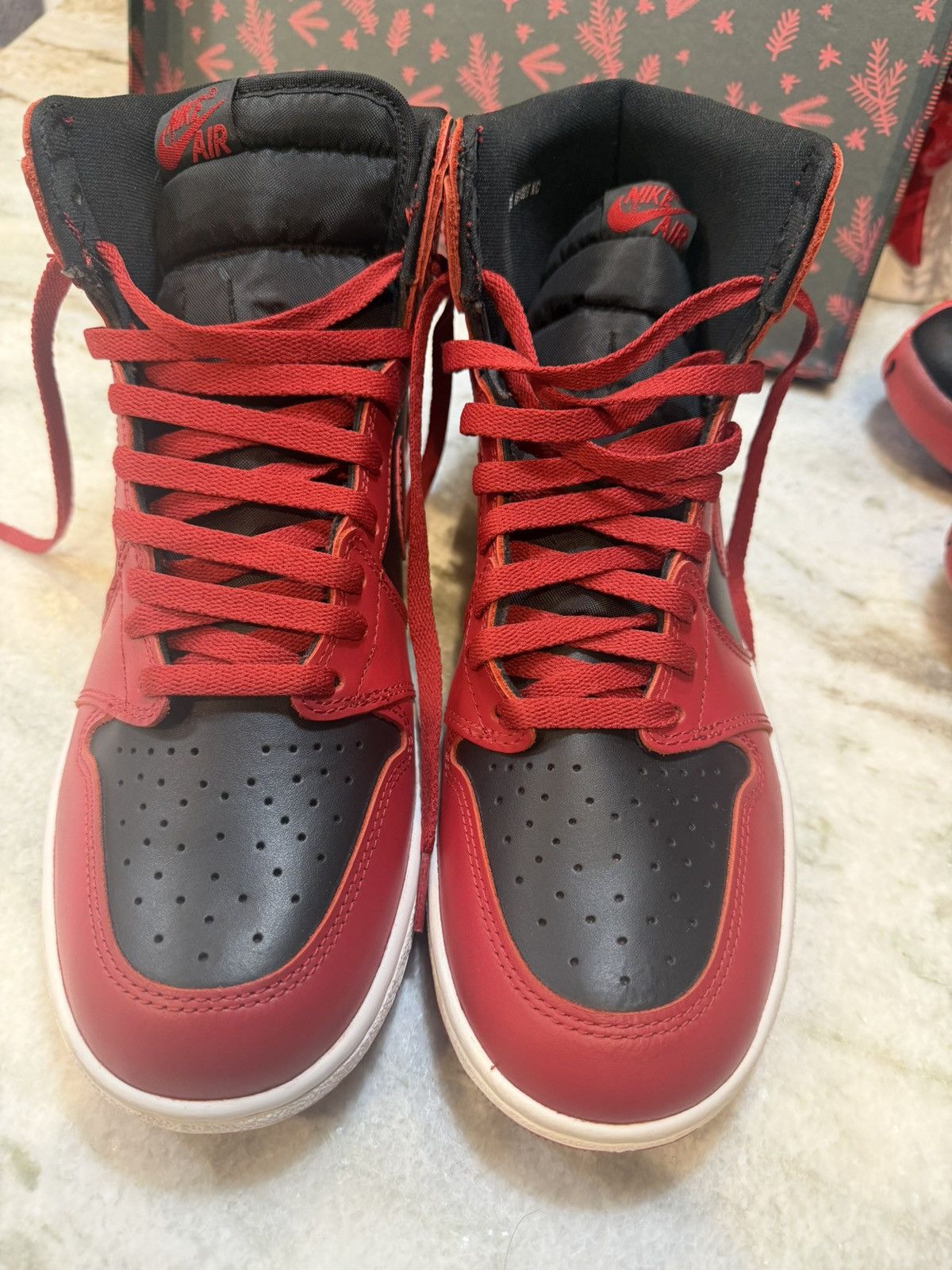Jordan Brand Air Jordan 1 Retro Bred OG ‘85 Size US 10 / EU 43 - 1 Thumbnail