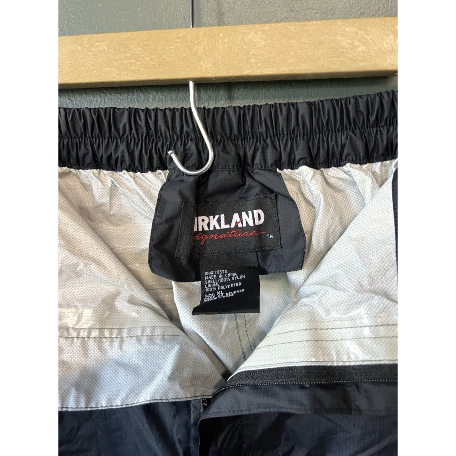 Vintage Kirkland Signature mens Black Windbreaker Jacket and Sweatpants Set XL Tracksuit Regular Size XL Black Mens Sportswear Set Size 46R - 6 Thumbnail