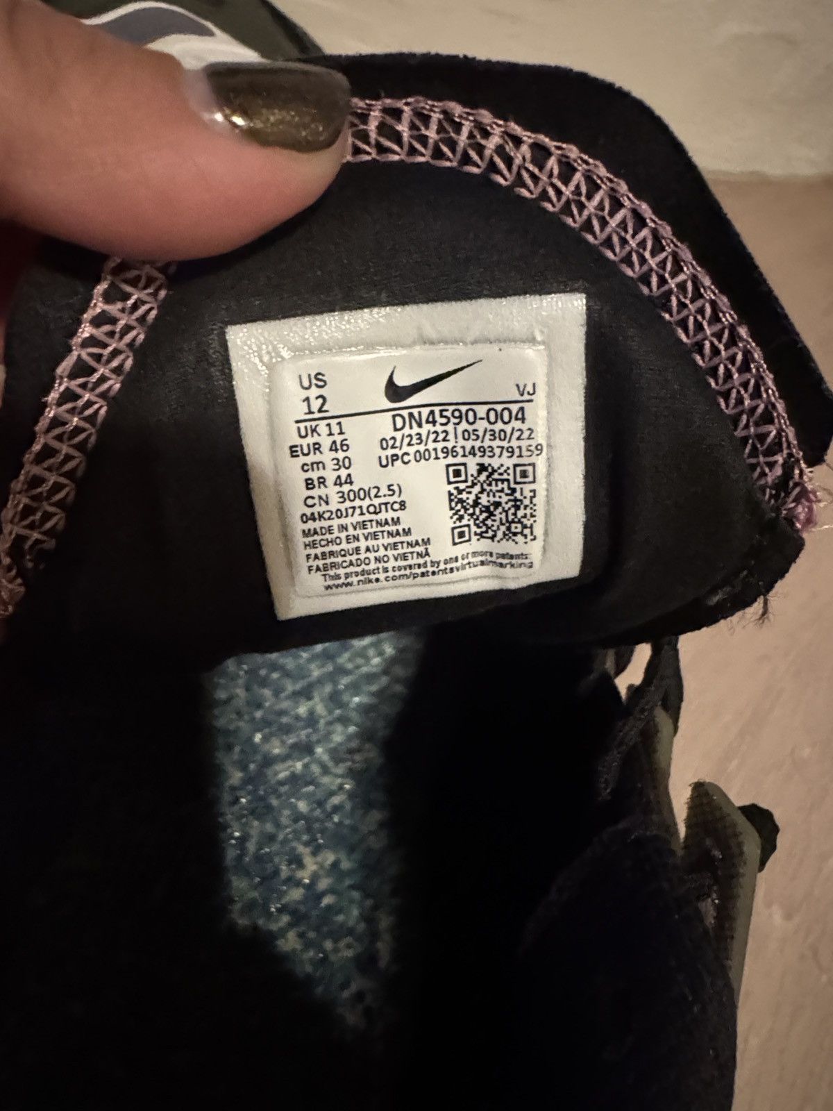 Nike Nike Mens shoes Size US 12 / EU 45 - 9 Thumbnail