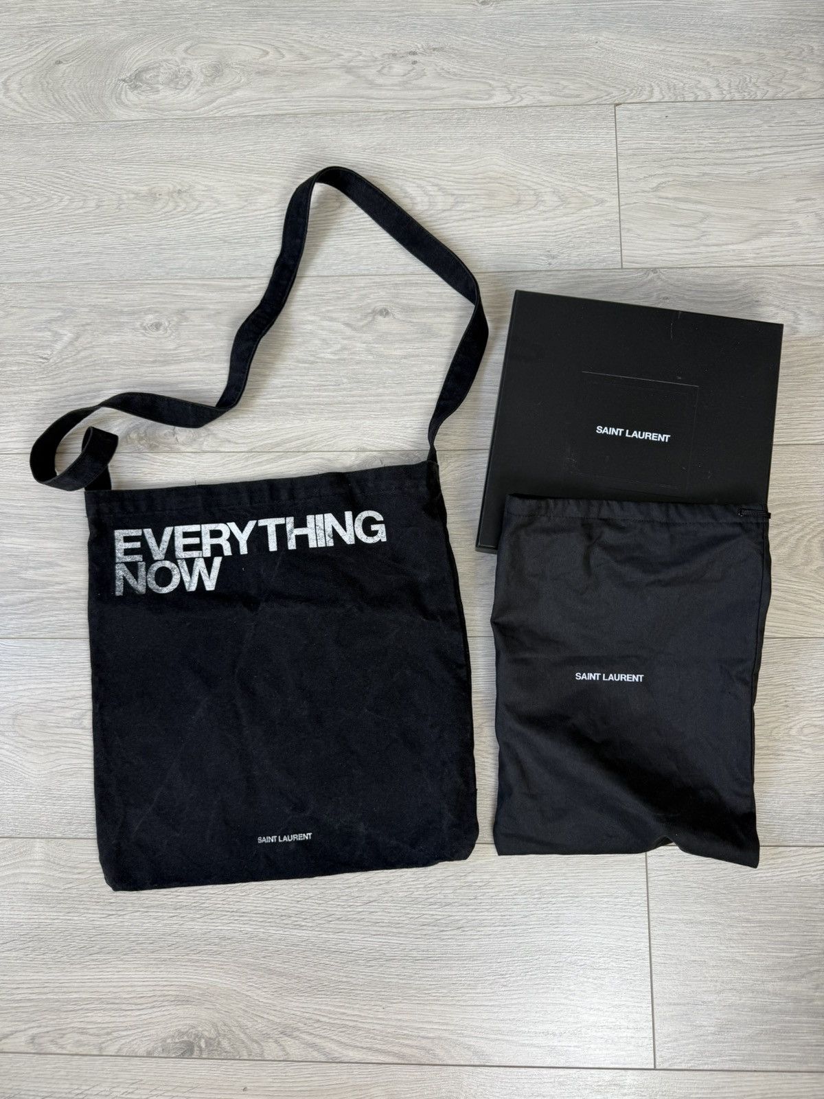 Yves Saint Laurent Yves Saint Laurent Tote Bag Everything Now Size ONE SIZE - 2 Thumbnail