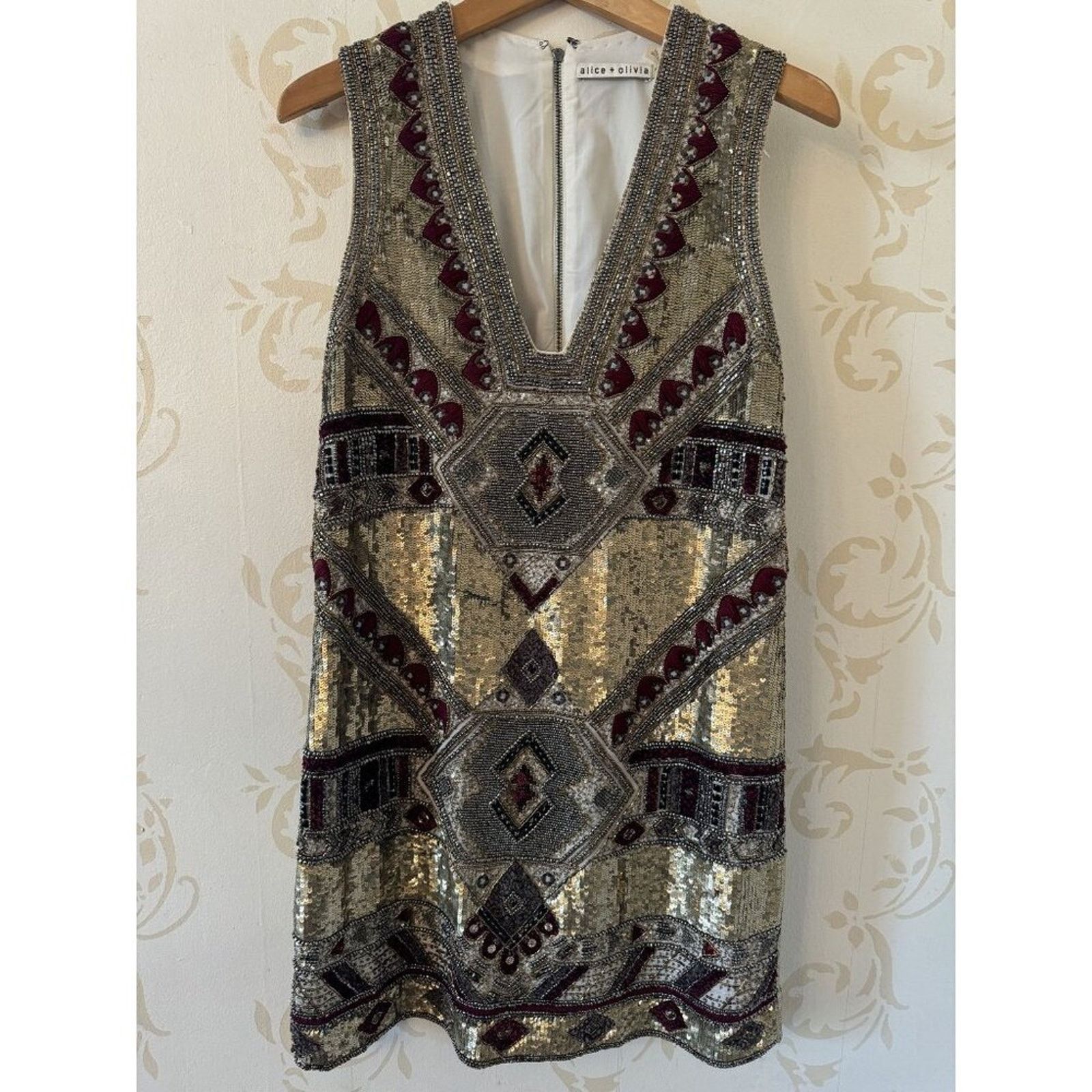 Alice + Olivia Ladies Size 2 Alice + Olivia Stunning Sequin Dress Size XS / US 0-2 / IT 36-38 - 1 Thumbnail