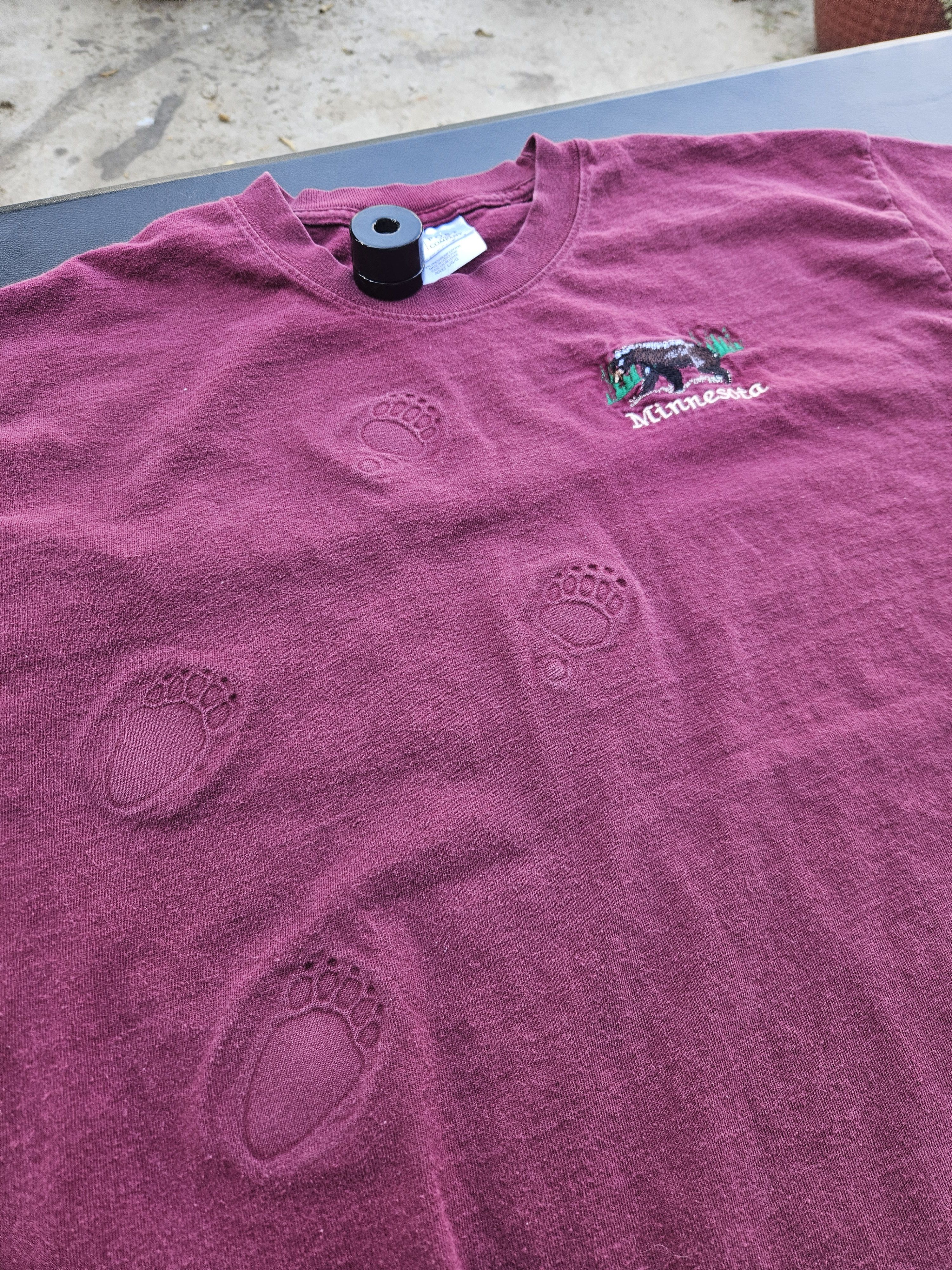Other Minnesota Bear Foot Print Vintage Port and Company Tee Size US L / EU 52-54 / 3 - 3 Thumbnail