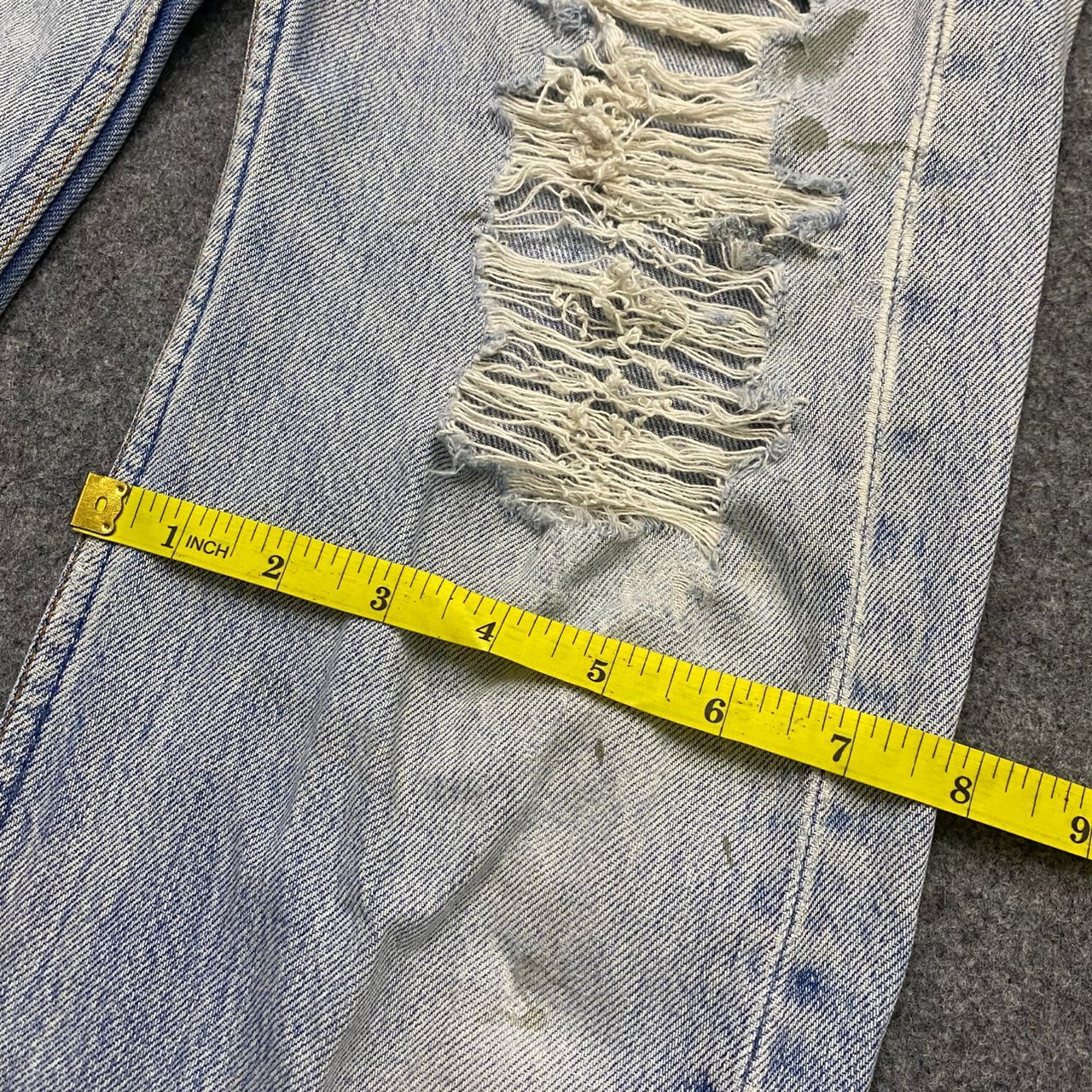Levi's 💥Vintage 90s Levis Distressed Denim Kurt Cobain Style Size US 29 - 6 Thumbnail