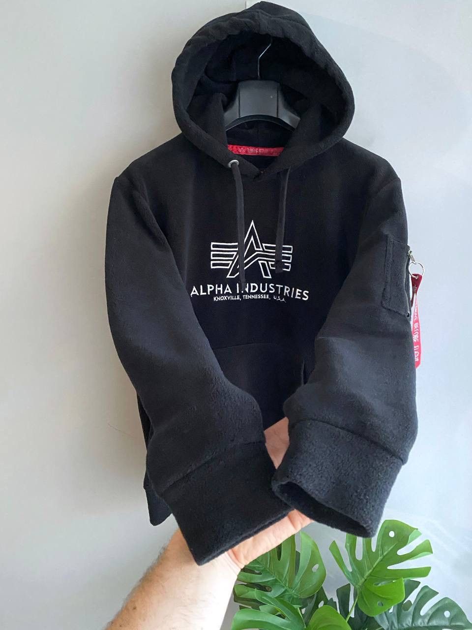 Alpha Industries Alpha Industries Men's Black Fleece Hoodie, Size M Size US M / EU 48-50 / 2 - 9 Thumbnail
