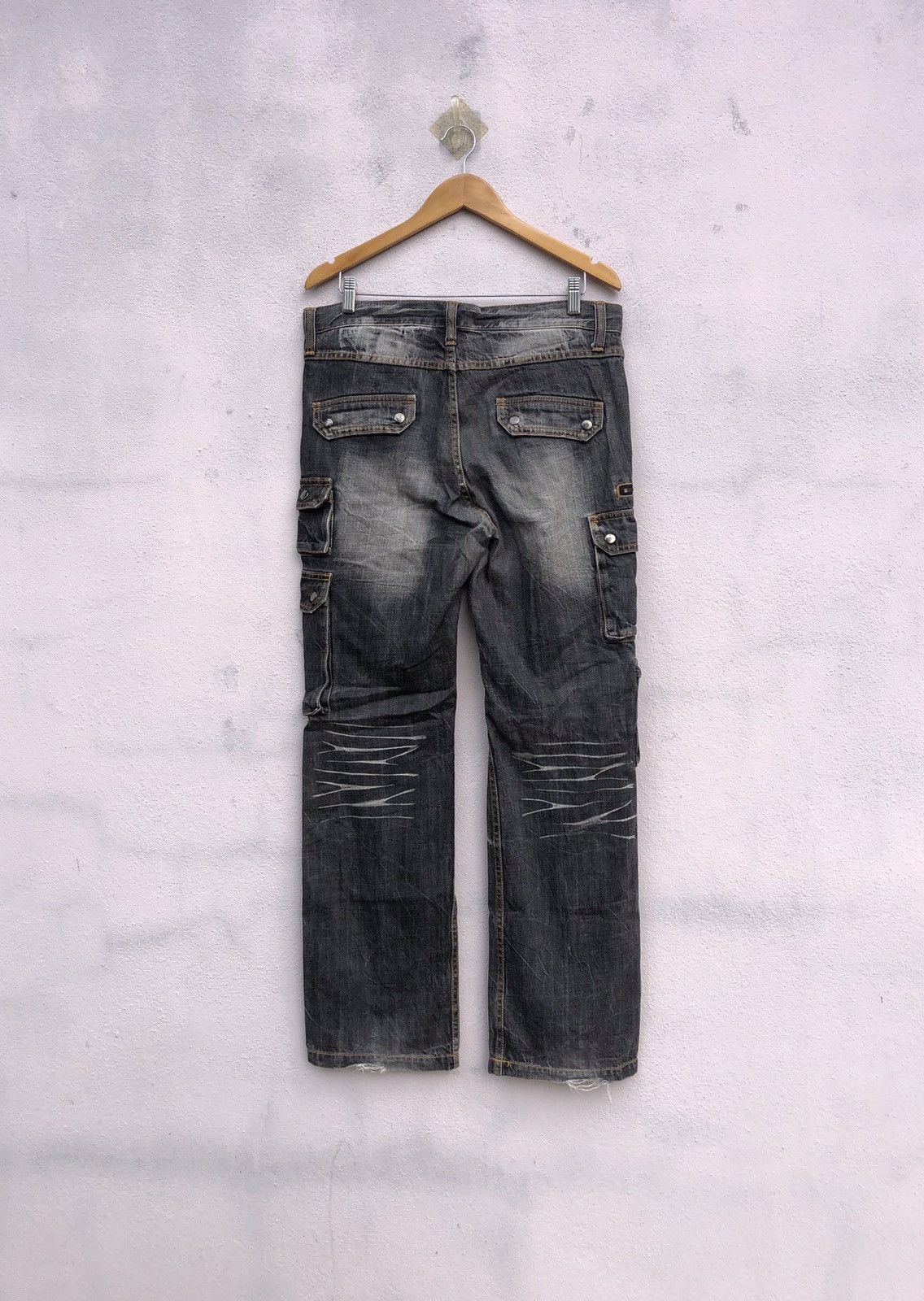 Japanese Brand Japanese Brand Vomanie Flared Cargo Jeans Size US 31 - 3 Thumbnail