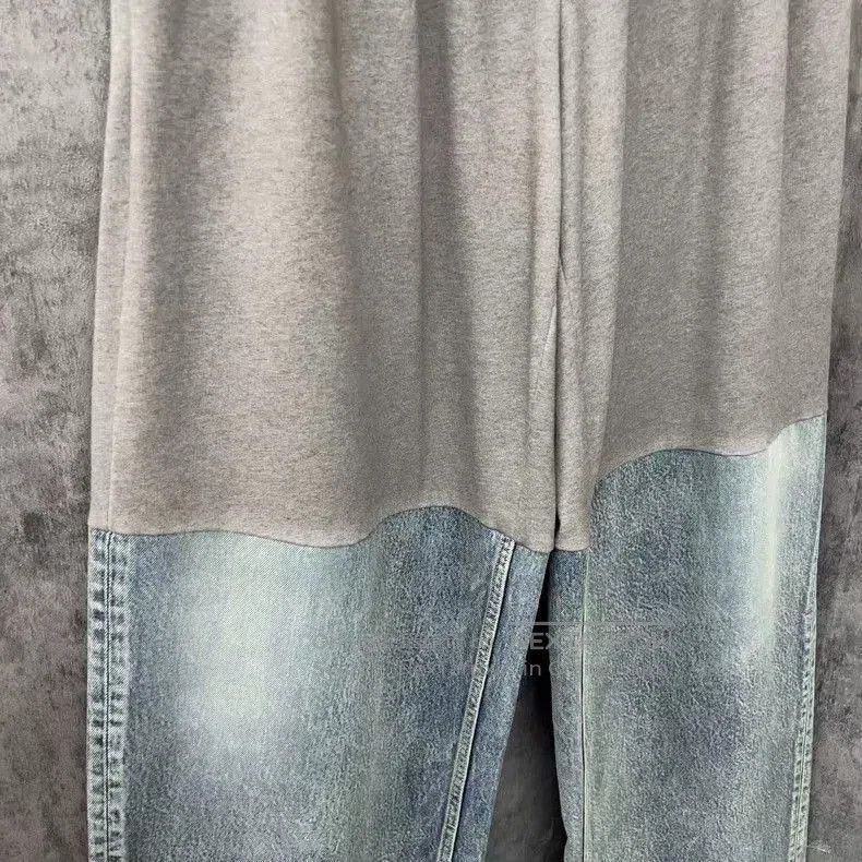 Balenciaga Balenciaga Show Patchwork Denim Jeans. Size US 28 / EU 44 - 2 Thumbnail