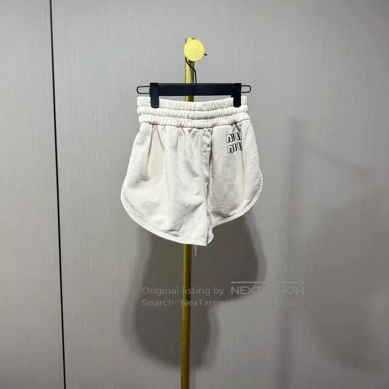 Miu Miu Miu Miu White Cotton Logo Women's Shorts . Size 28" / US 6 / IT 42 - 2 Thumbnail