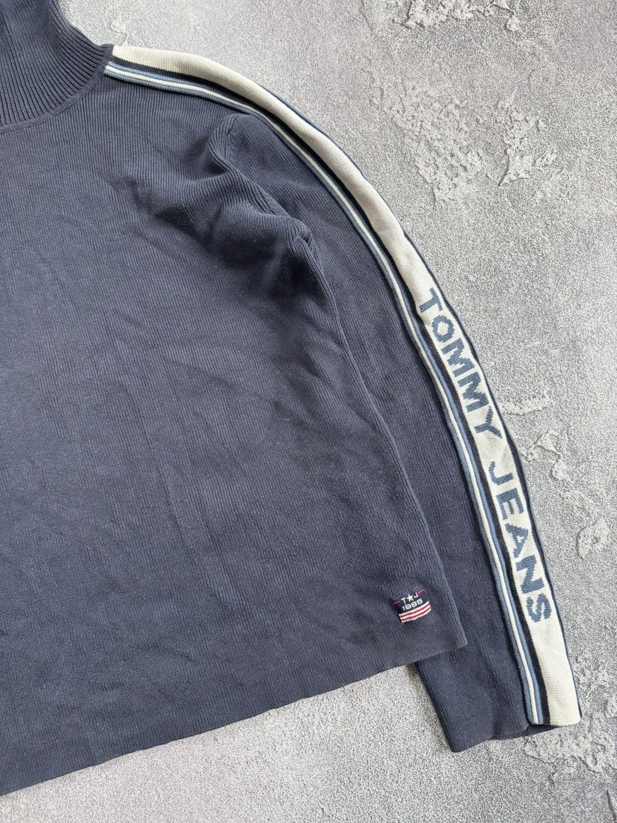 Tommy Hilfiger × Vintage Toomy Hilfiger L turtleneck sweater knitwear jumper pullover Size US L / EU 52-54 / 3 - 8 Thumbnail