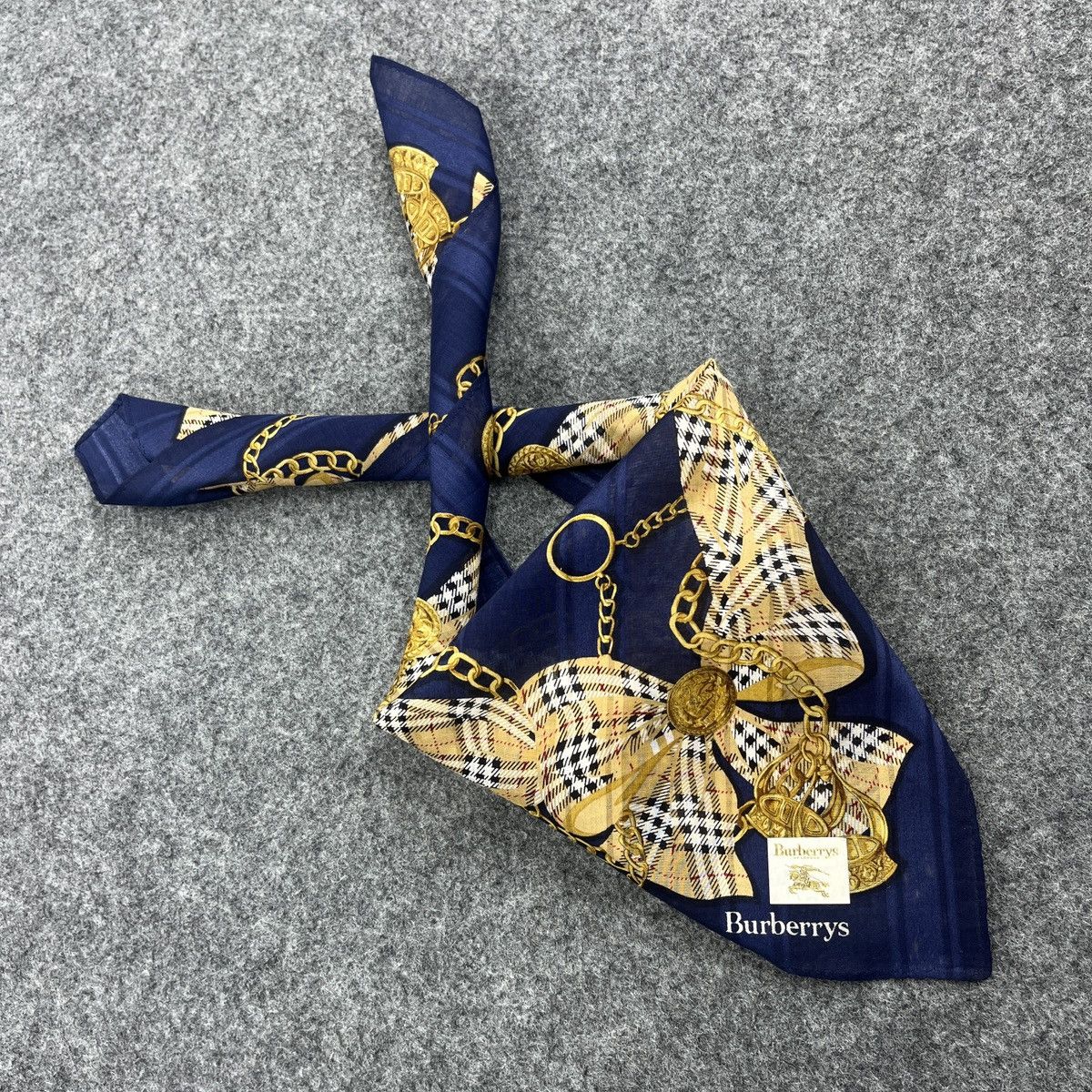 Burberry Burberry Handkerchief / Neckerchief / Headscarf B1740 Size ONE SIZE - 9 Thumbnail