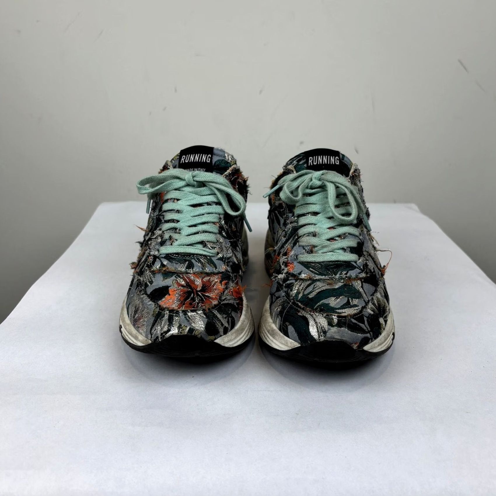 Golden Goose Golden Goose Running Floral Low Top Sneakers Shoes Women’s 9 Multicolor Women 39 / 9 Mens? Size M / US 6-8 / IT 42-44 - 2 Thumbnail