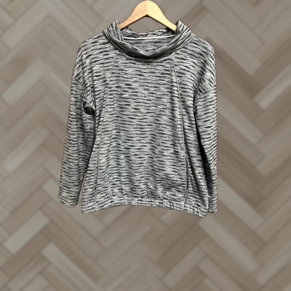 Talbots T by Talbots Womens Gray Pullover Sweashirt Mock Neck Size Medium Petite Sweatshirt Pullover Polyester Spandex Mock Neck Womens Petite Medium Gray Size M / US 6-8 / IT 42-44 - 1 Thumbnail