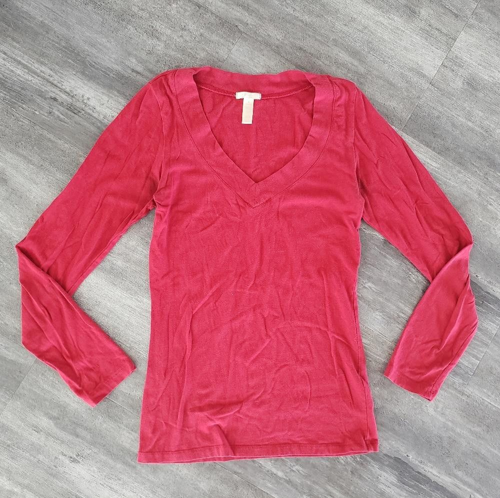 Designer Red Basic Ambiance Vneck Long Sleeve Size M / US 6-8 / IT 42-44 - 1 Thumbnail
