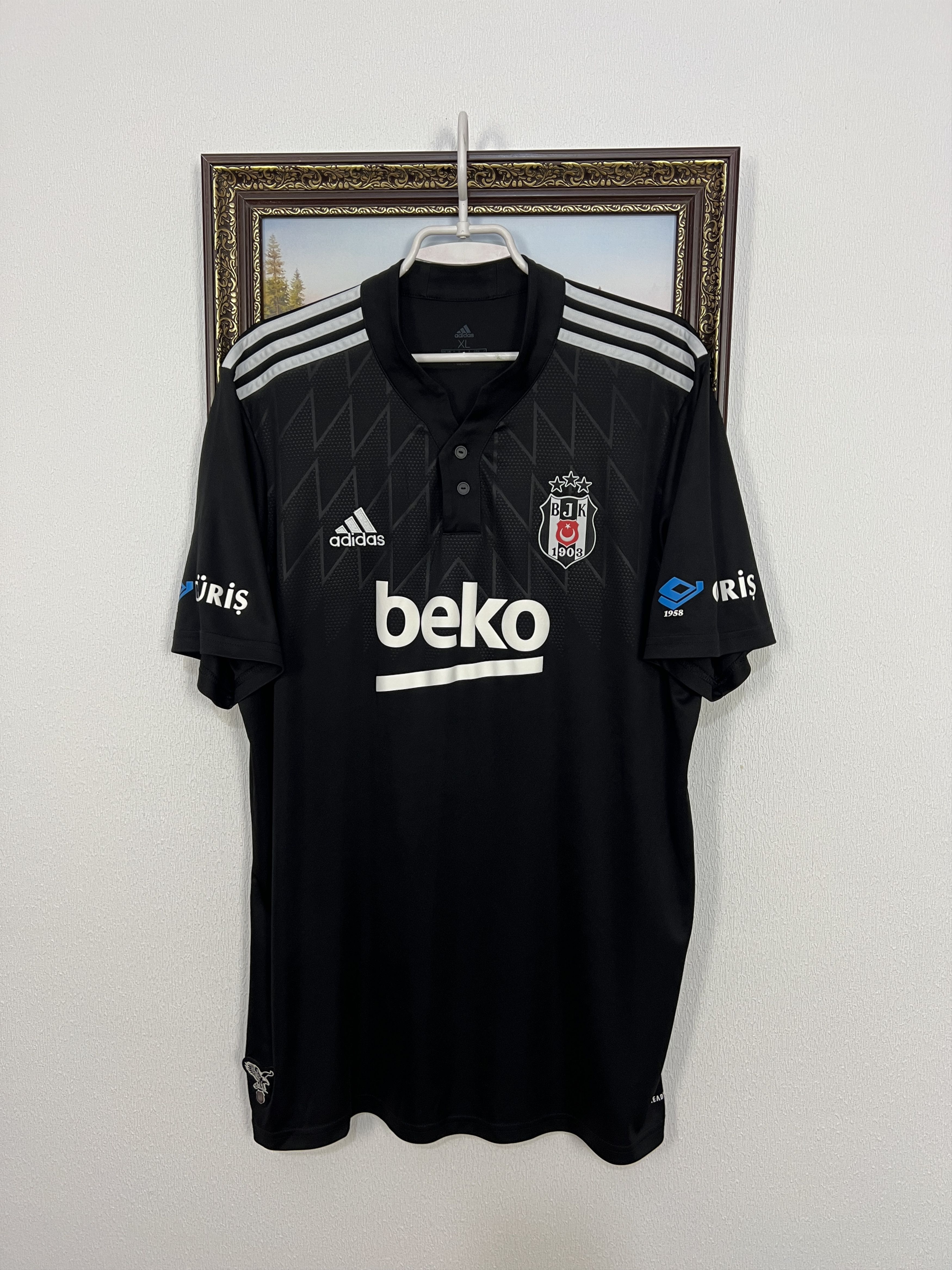XL Adidas × Oasis Tour Jersey Black adidas TOUR JACQUARD JERSEY - Black | Free Shipping with