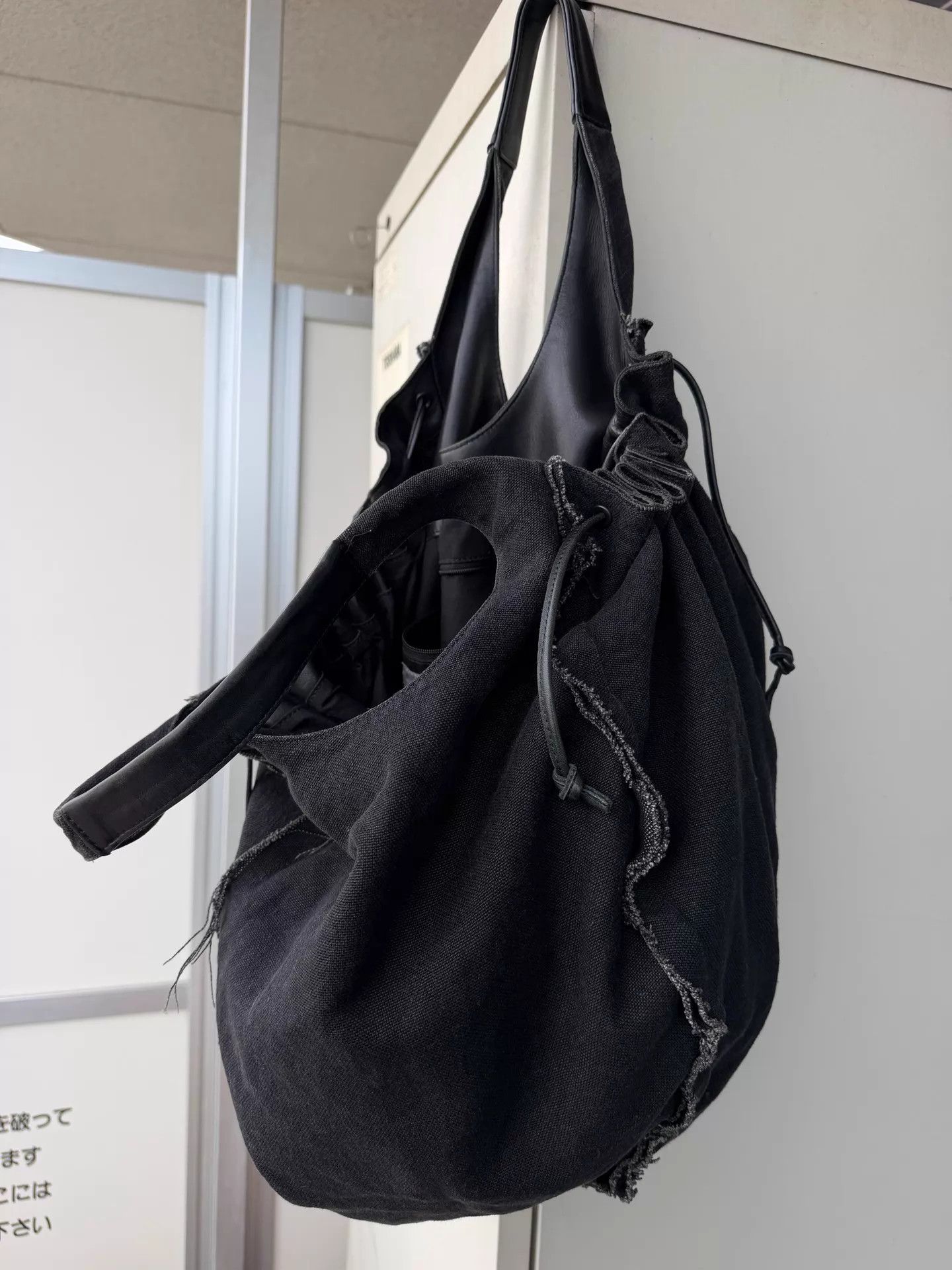 Yohji Yamamoto Yohji Yamamoto Noir Linen Raw-Edge Pleated Leather Tote Size ONE SIZE - 3 Thumbnail