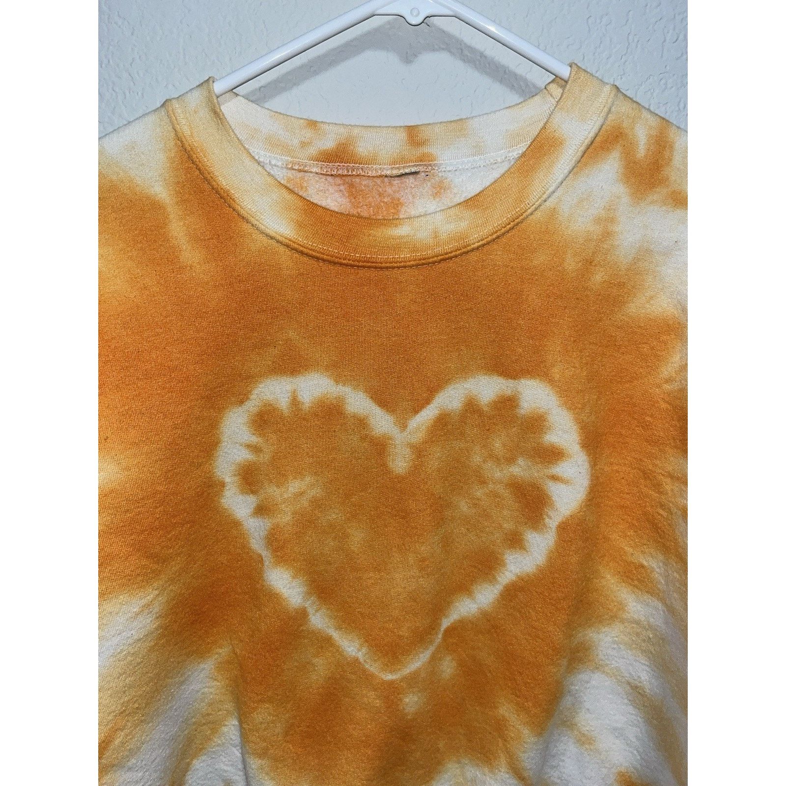 The Unbranded Brand Orange Tie Dye Heart Pullover Crewneck Women's Sweatshirt Size XL / US 12-14 / IT 48-50 - 3 Thumbnail
