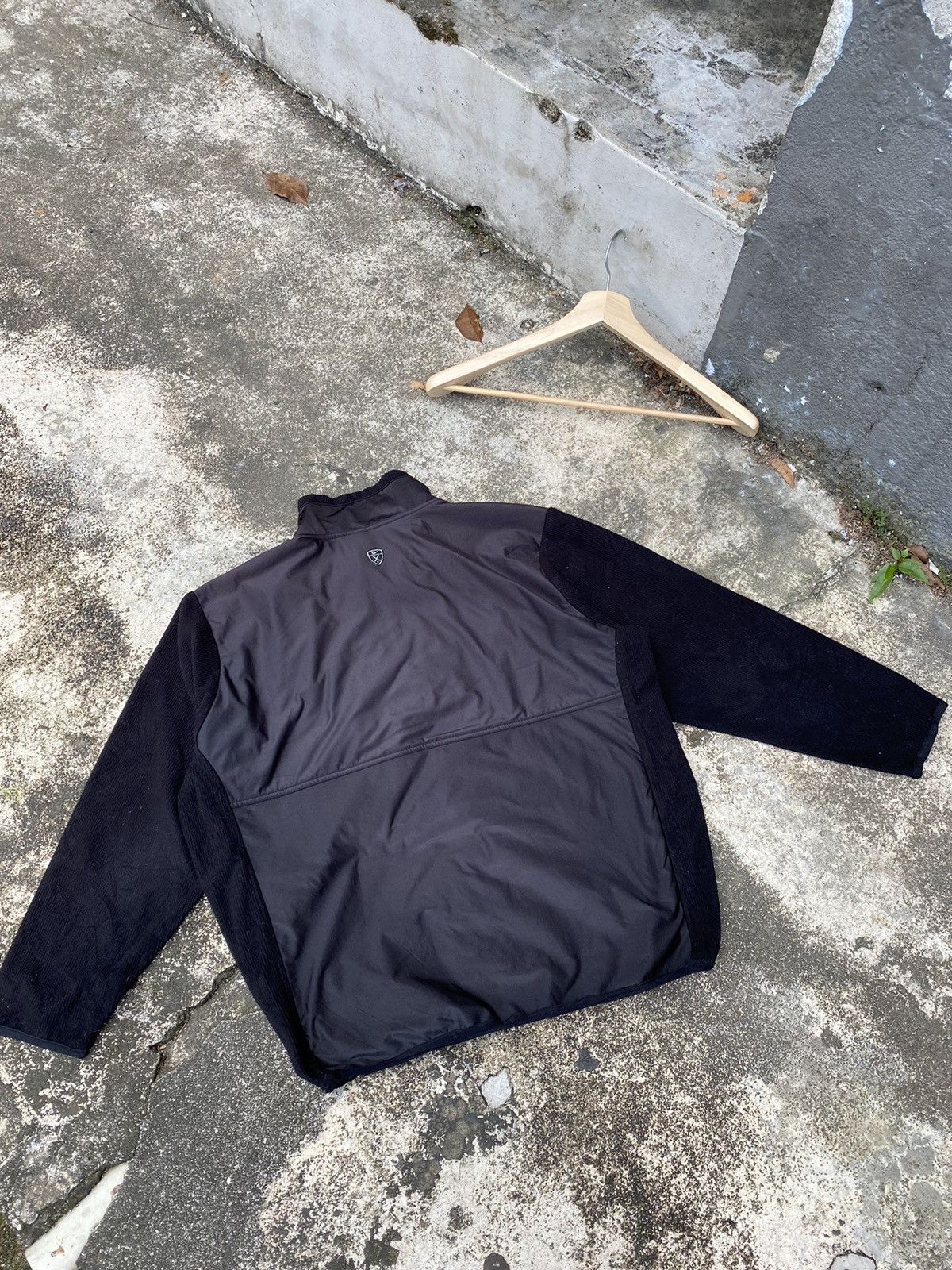 Vintage Vintage Nike Golf 90s Half Zipper - size 23.7” x 25.7” Size US S / EU 44-46 / 1 - 4 Thumbnail