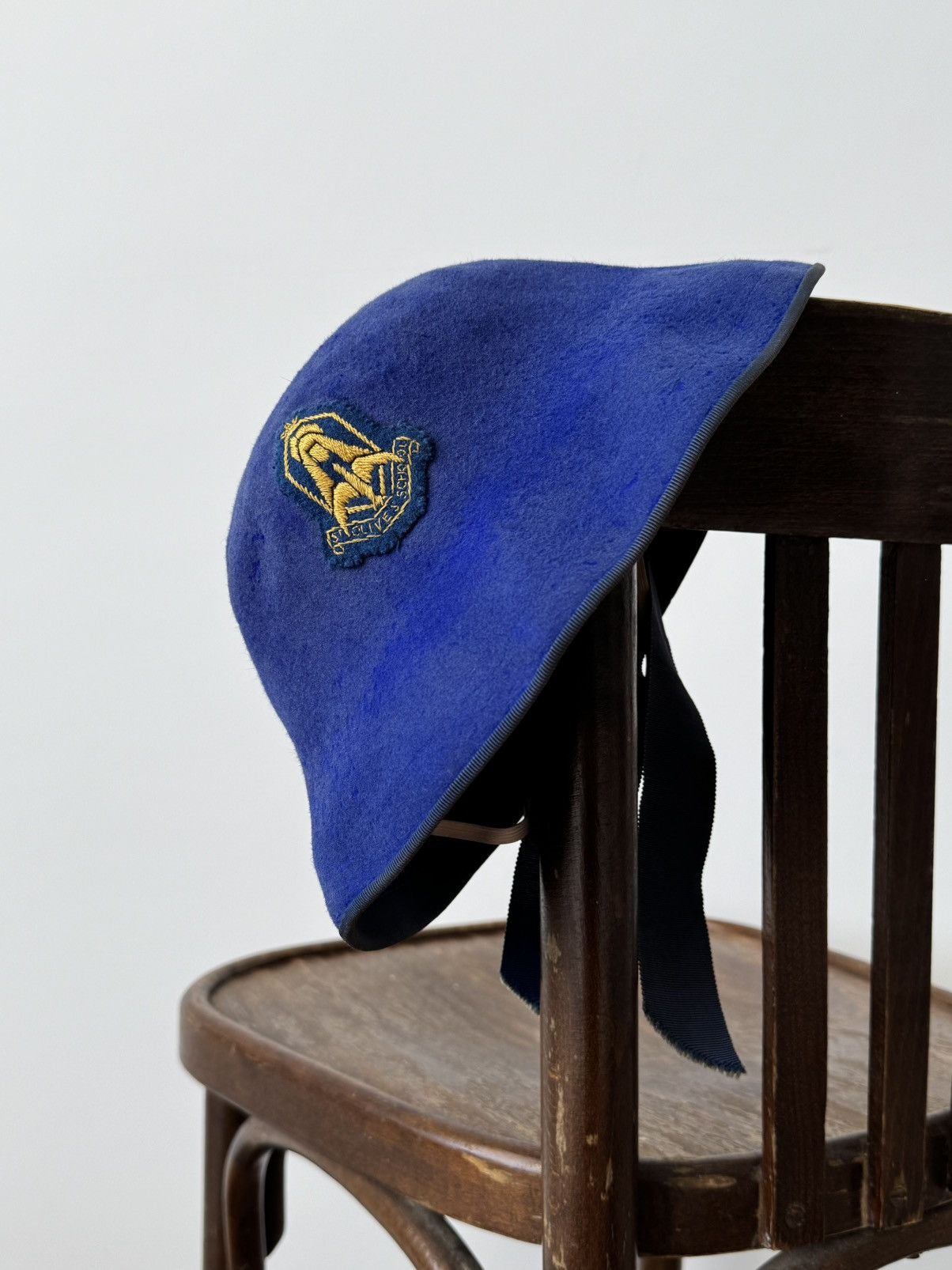 Vintage 1960s Vintage British School Women’s Hat Size ONE SIZE - 1 Thumbnail