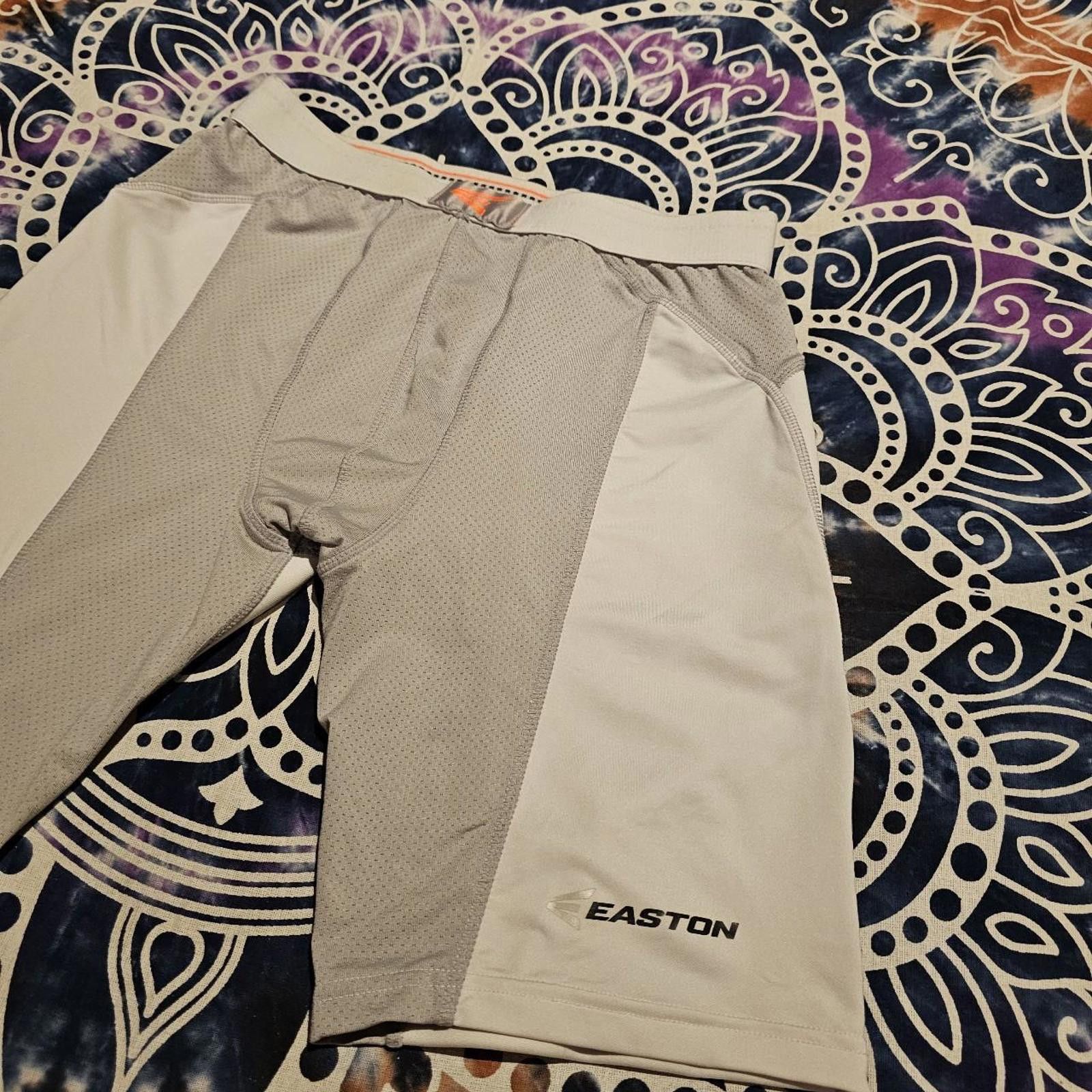 Designer Men's Grey and White Easton Performance Shorts Size US 32 / EU 48 - 3 Thumbnail
