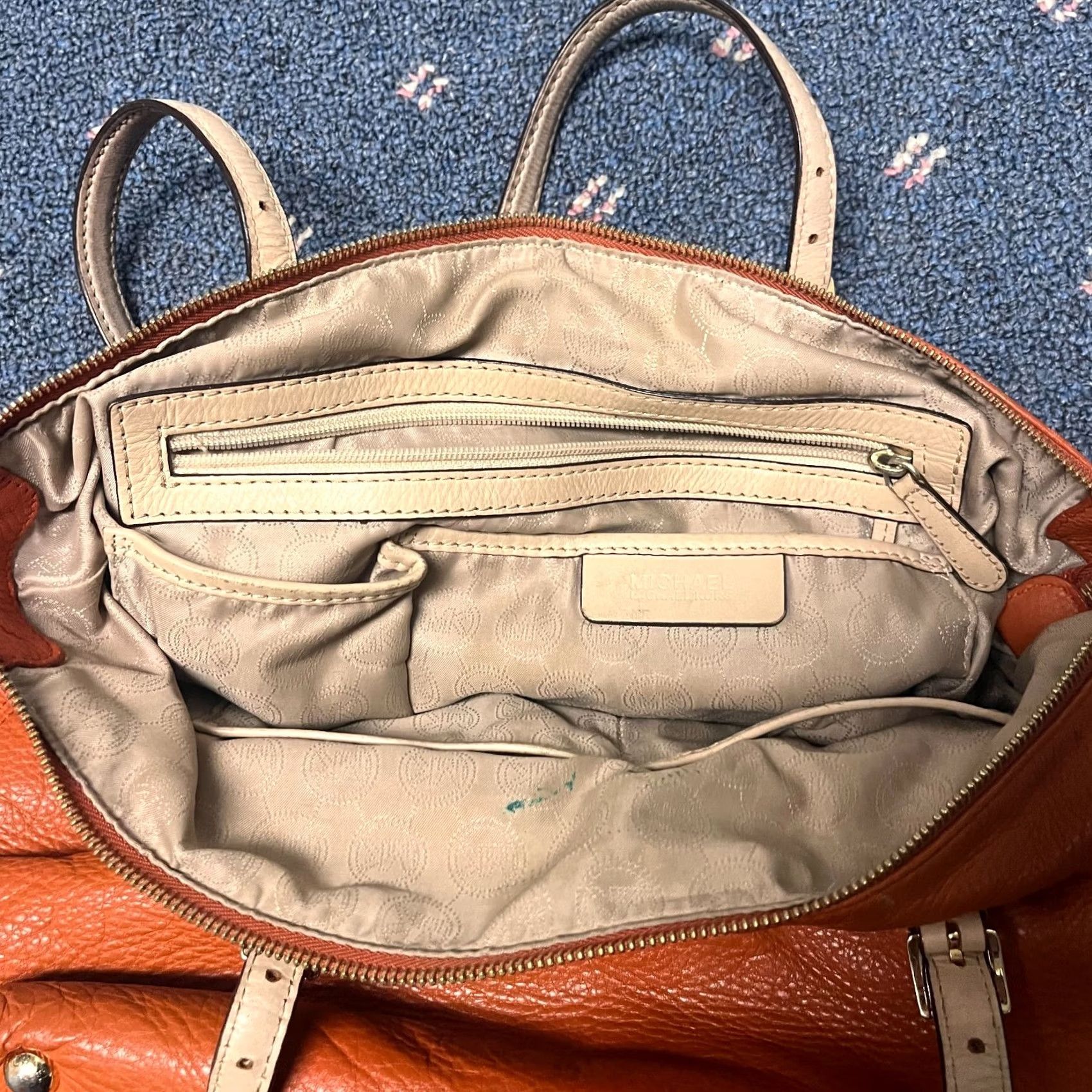 Michael Kors Michael Kors Jet Set Leather Tote Medium Orange Travel Bag Zipper Closure Tote Womens Size ONE SIZE - 6 Thumbnail