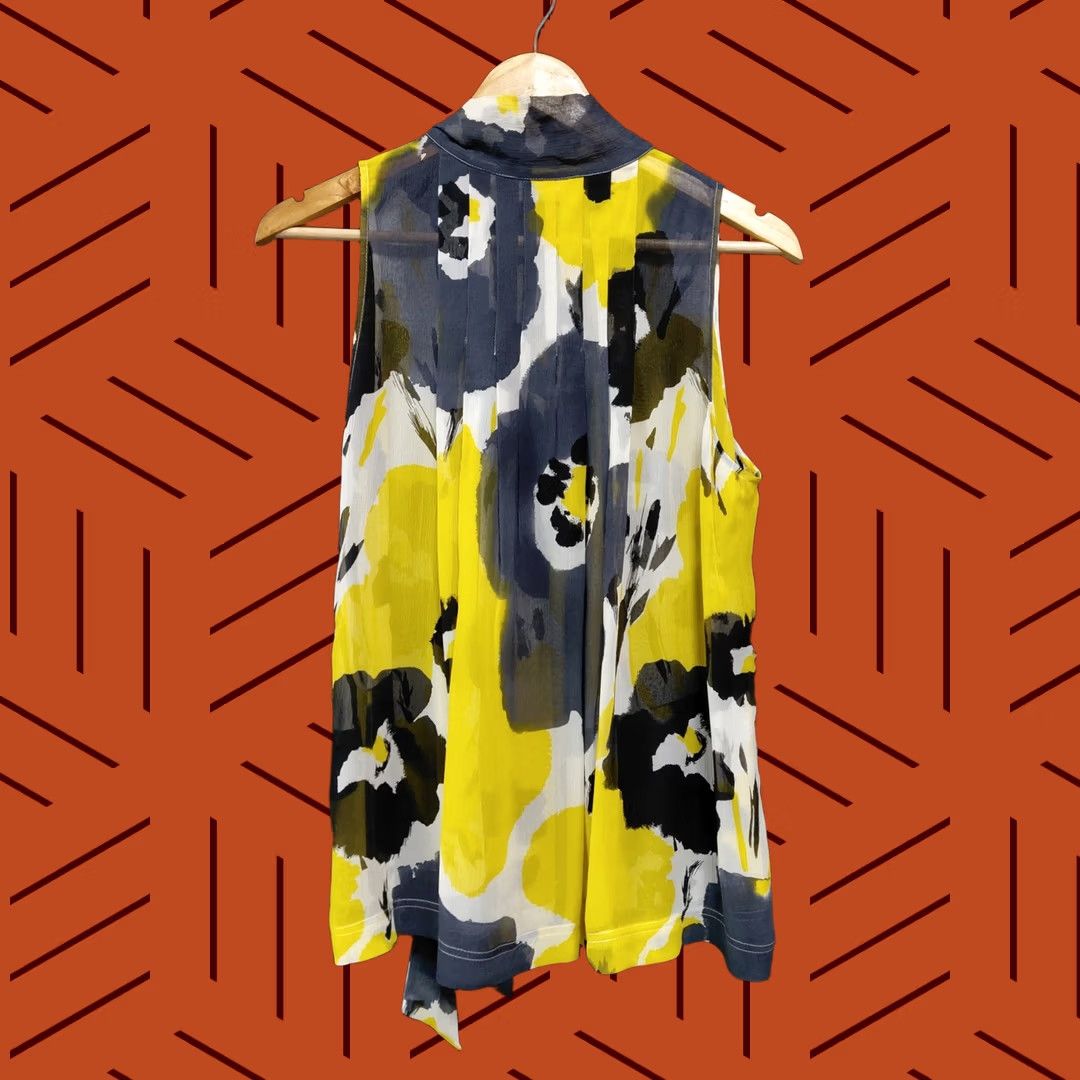 Escada Spiegel Silk Sleeveless Blouse Abstract Collared Women Size 12 Yellow Summer Casual Business Vintage No Sleeve Tie Pullover 100% Silk Blouse Size XL / US 12-14 / IT 48-50 - 1 Thumbnail